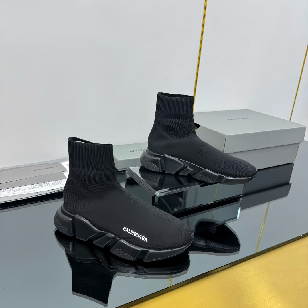 Balenciaga Speed Sneakers - FashionPlug
