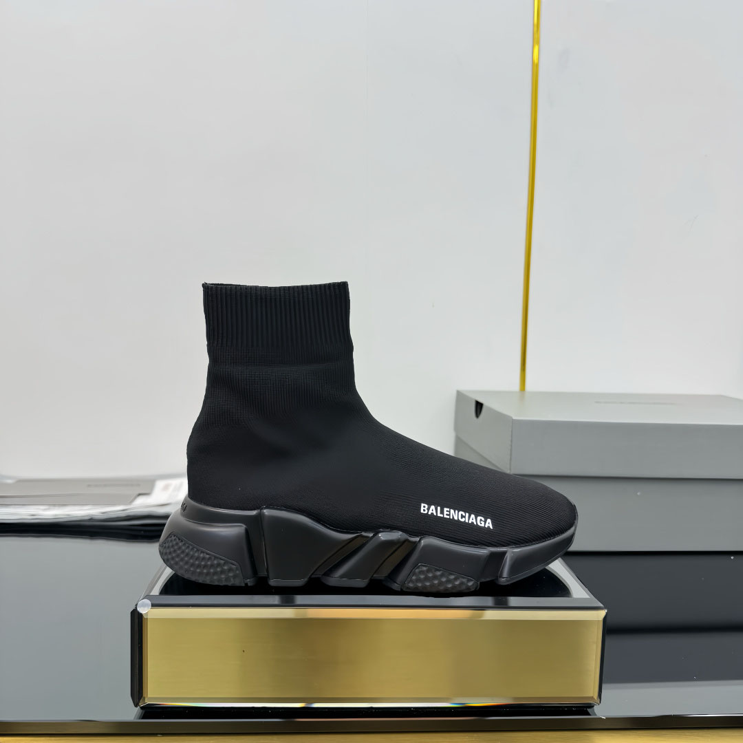 Balenciaga Speed Sneakers - FashionPlug