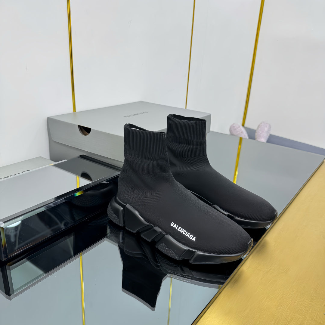 Balenciaga Speed Sneakers - FashionPlug