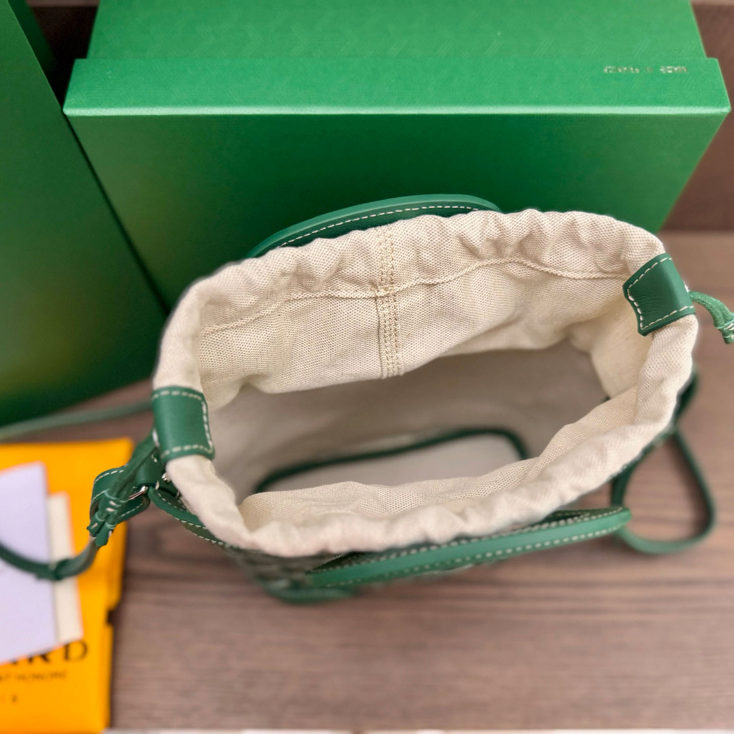 Goyard Beluga Mini Bag - FashionPlug