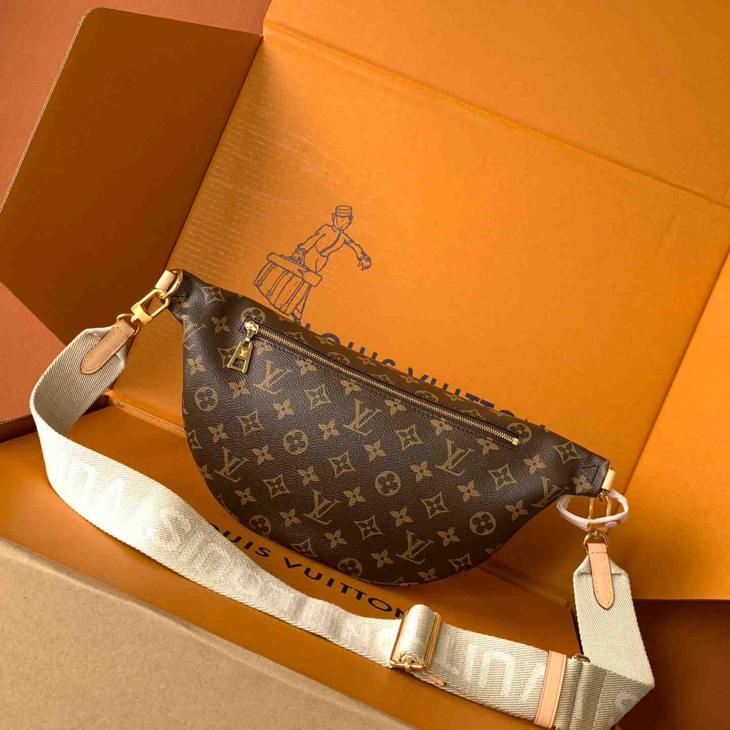 Louis Vuitton High Rise M46784 - FashionPlug