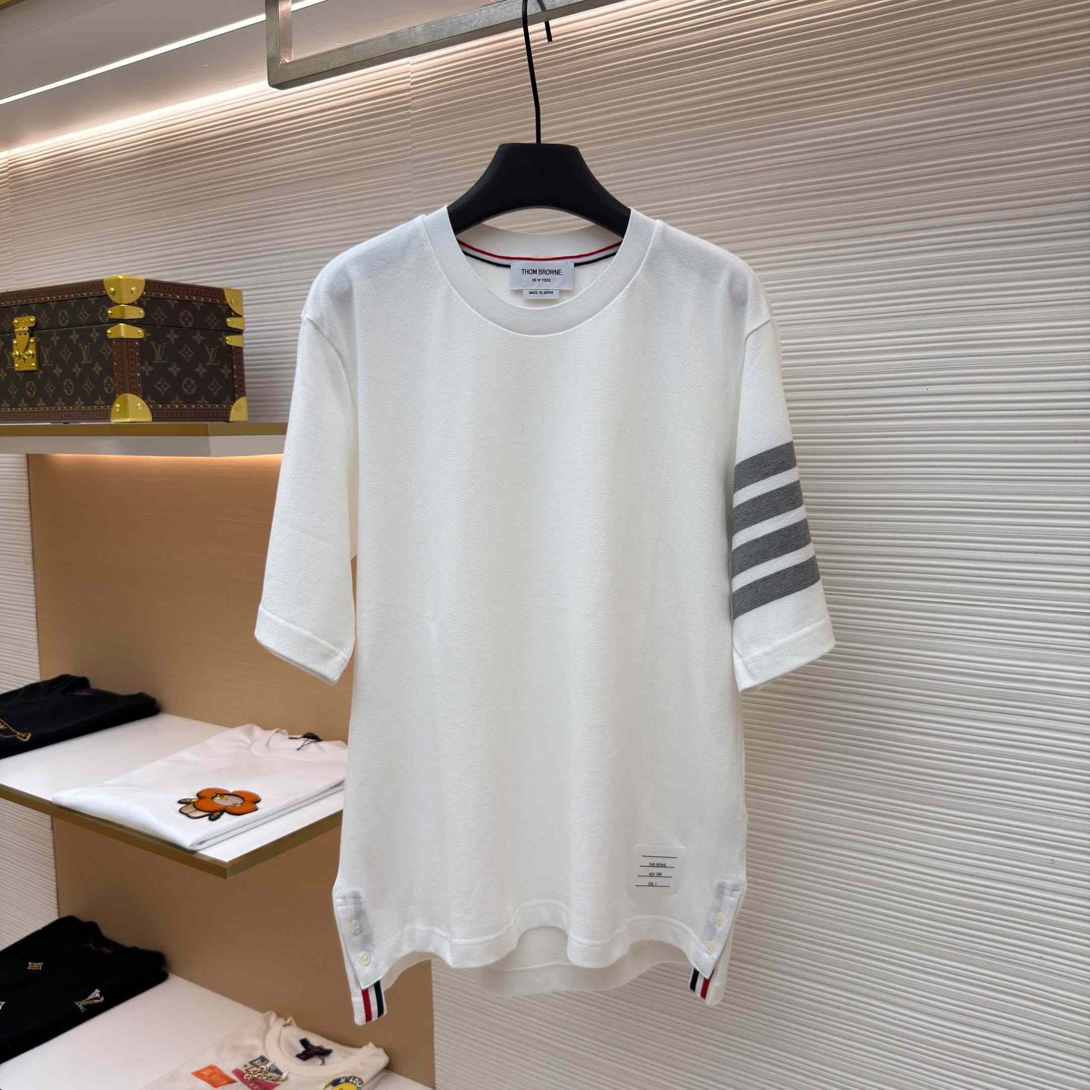 Thom Browne Cotton 4-Bar Short Sleeve T-Shirt - FashionPlug