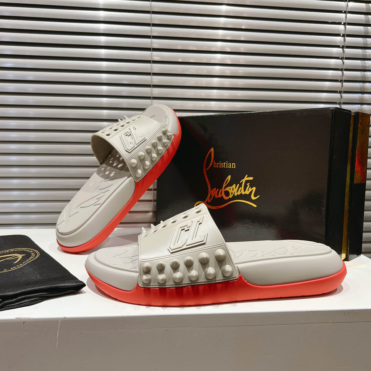 Christian Louboutin Take It Easy Sandals - FashionPlug