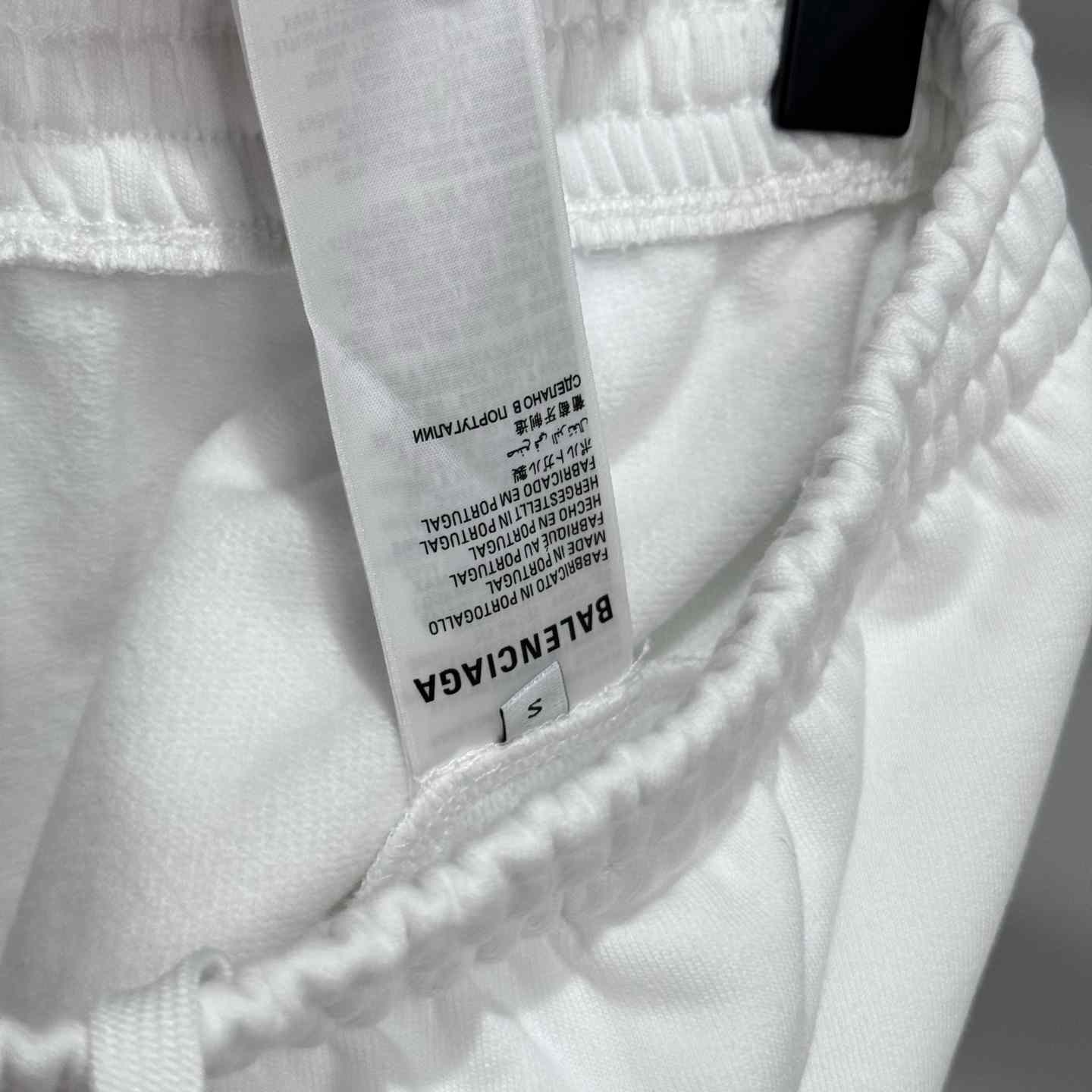 Balenciaga Wet Brush Relaxed Fit Shorts In White - FashionPlug