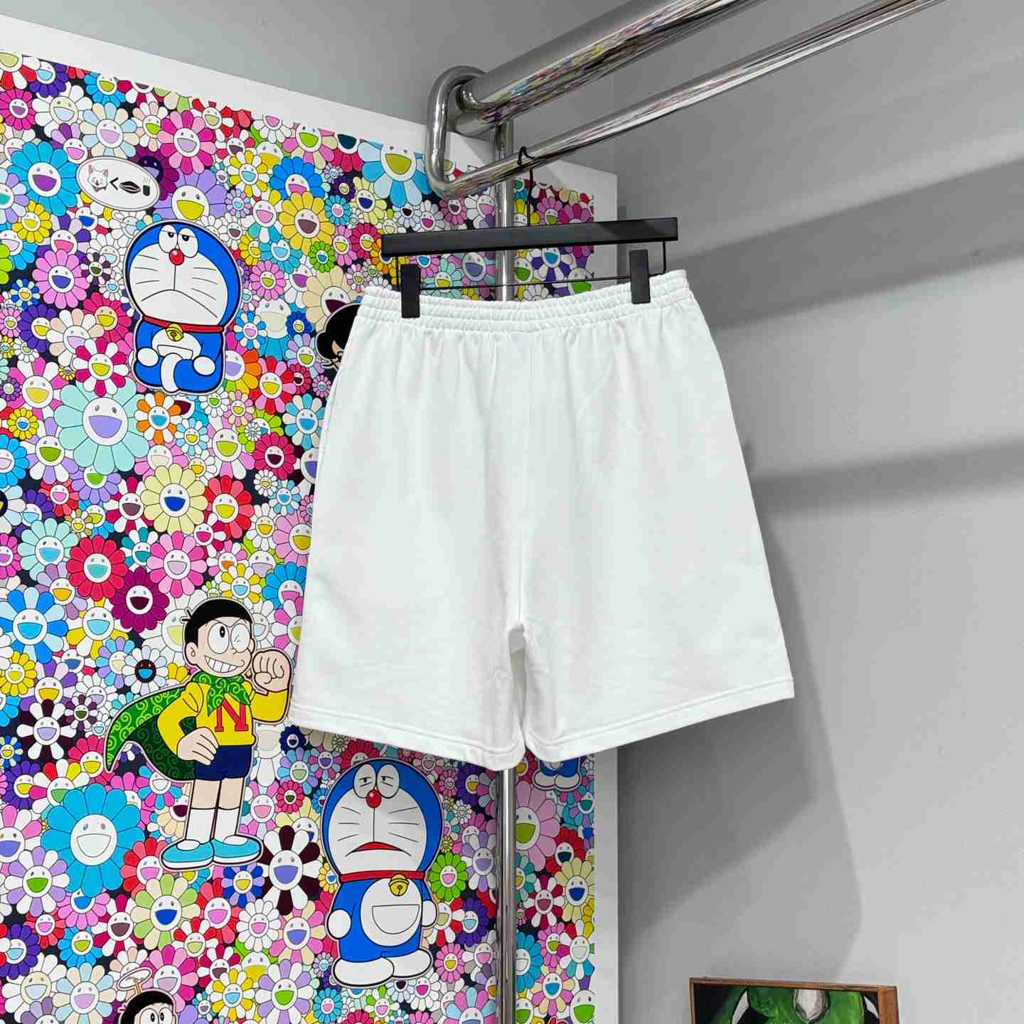 Balenciaga Wet Brush Relaxed Fit Shorts In White - FashionPlug