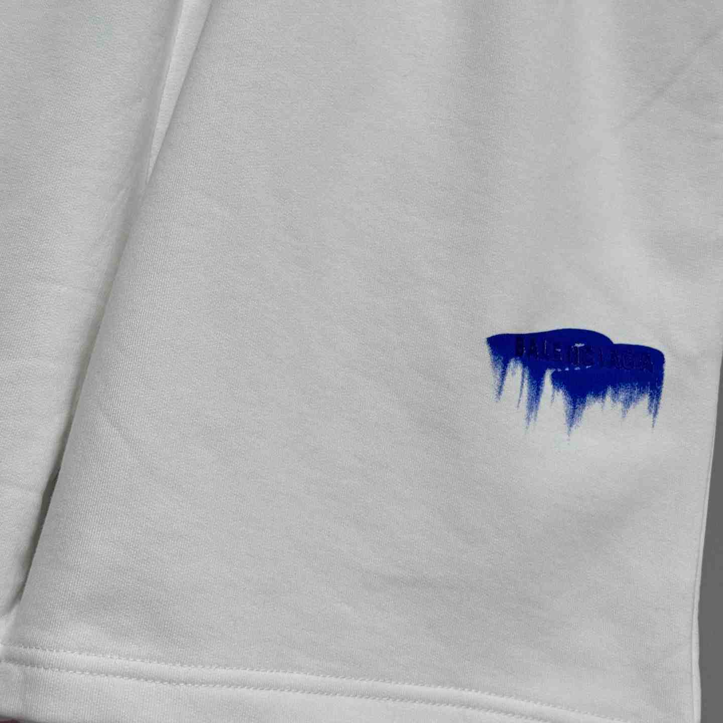 Balenciaga Wet Brush Relaxed Fit Shorts In White - FashionPlug