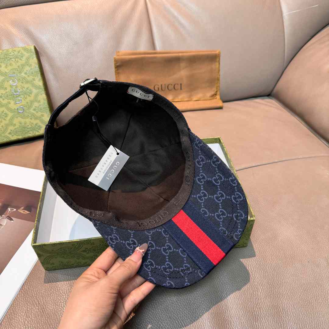 Gucci GG Canvas Baseball Hat - FashionPlug