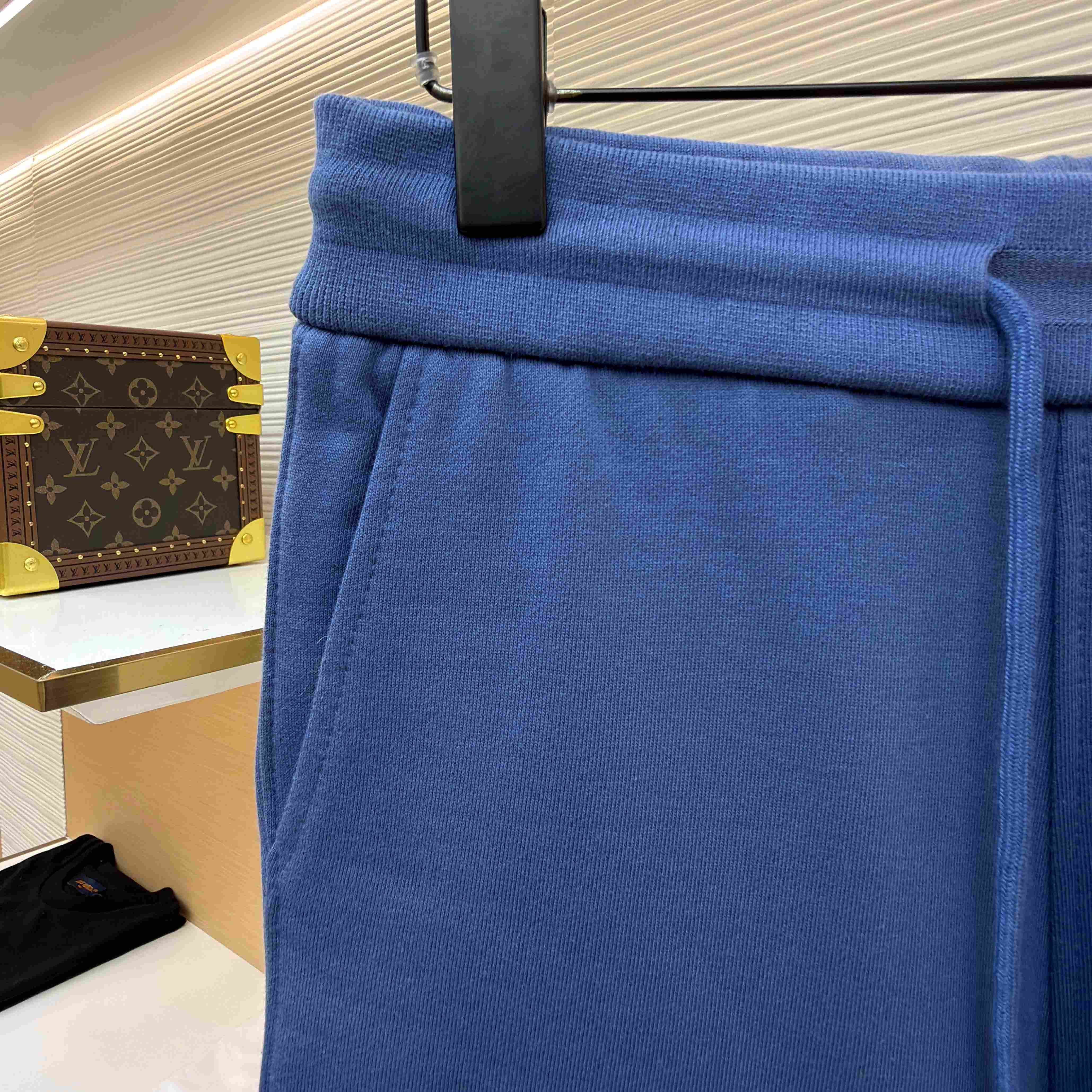 Thom Browne Classic Loopback 4-Bar Sweat Shorts - FashionPlug