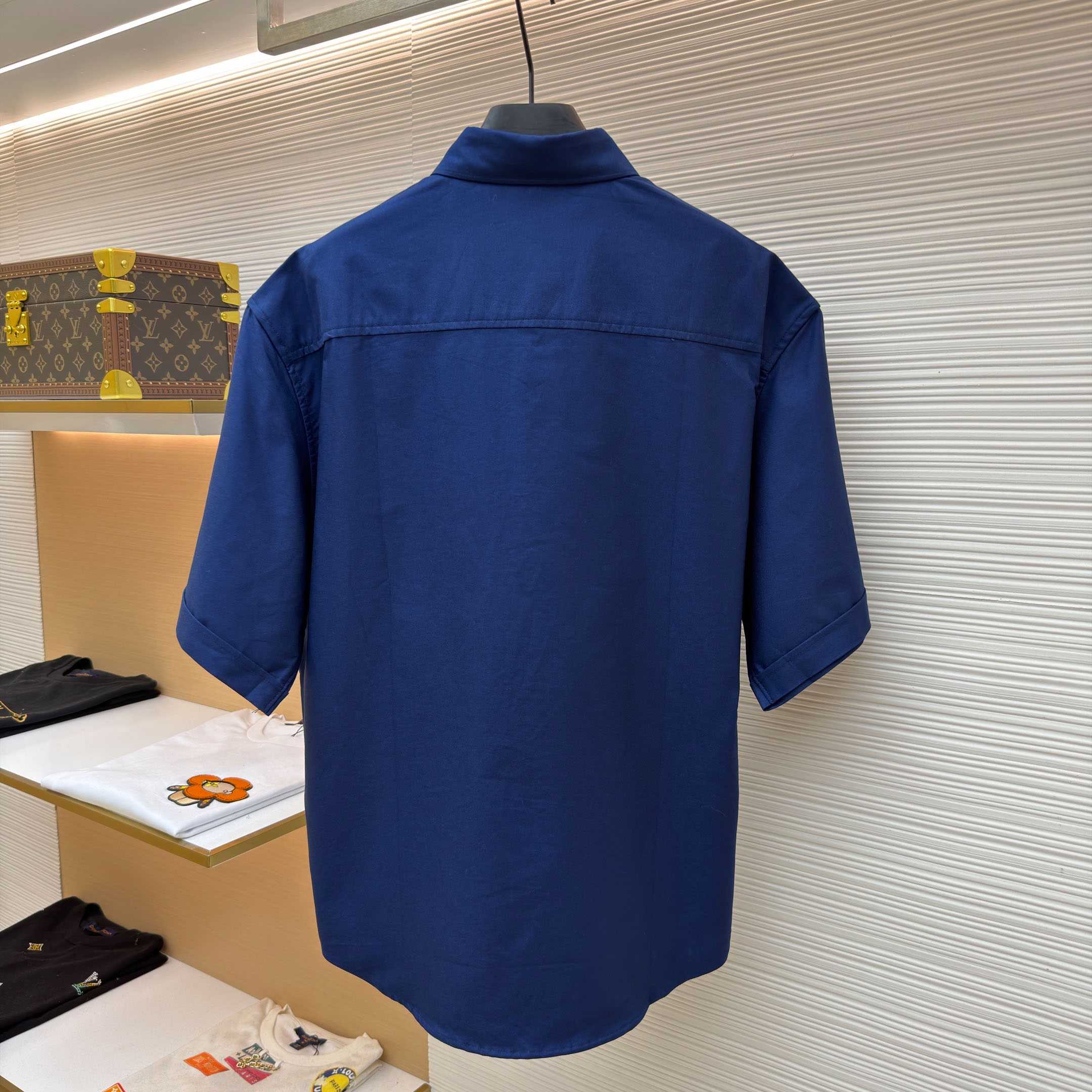AMI Paris Ami Button-Down Short-Sleeve Shirt - FashionPlug
