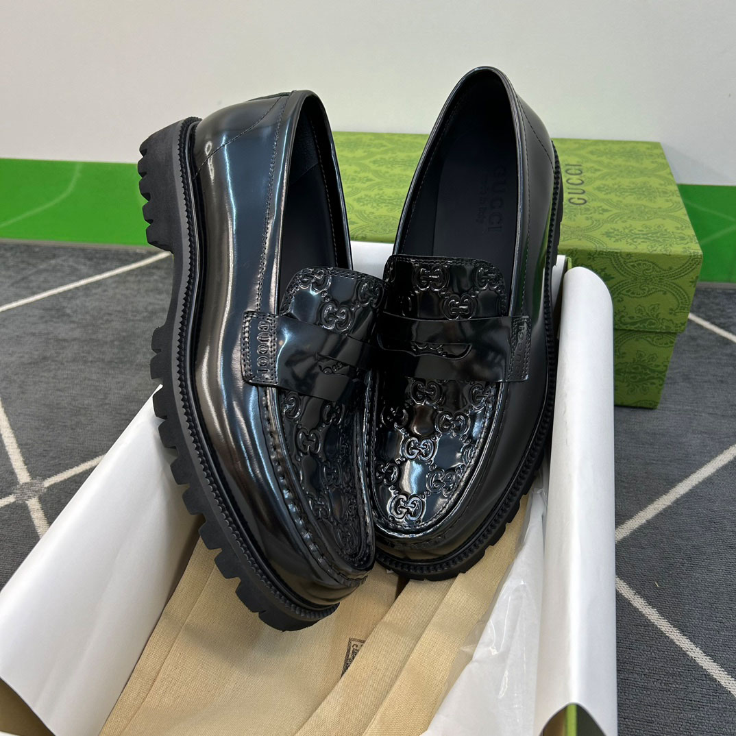 Gucci Web Striped Trim Loafers - FashionPlug