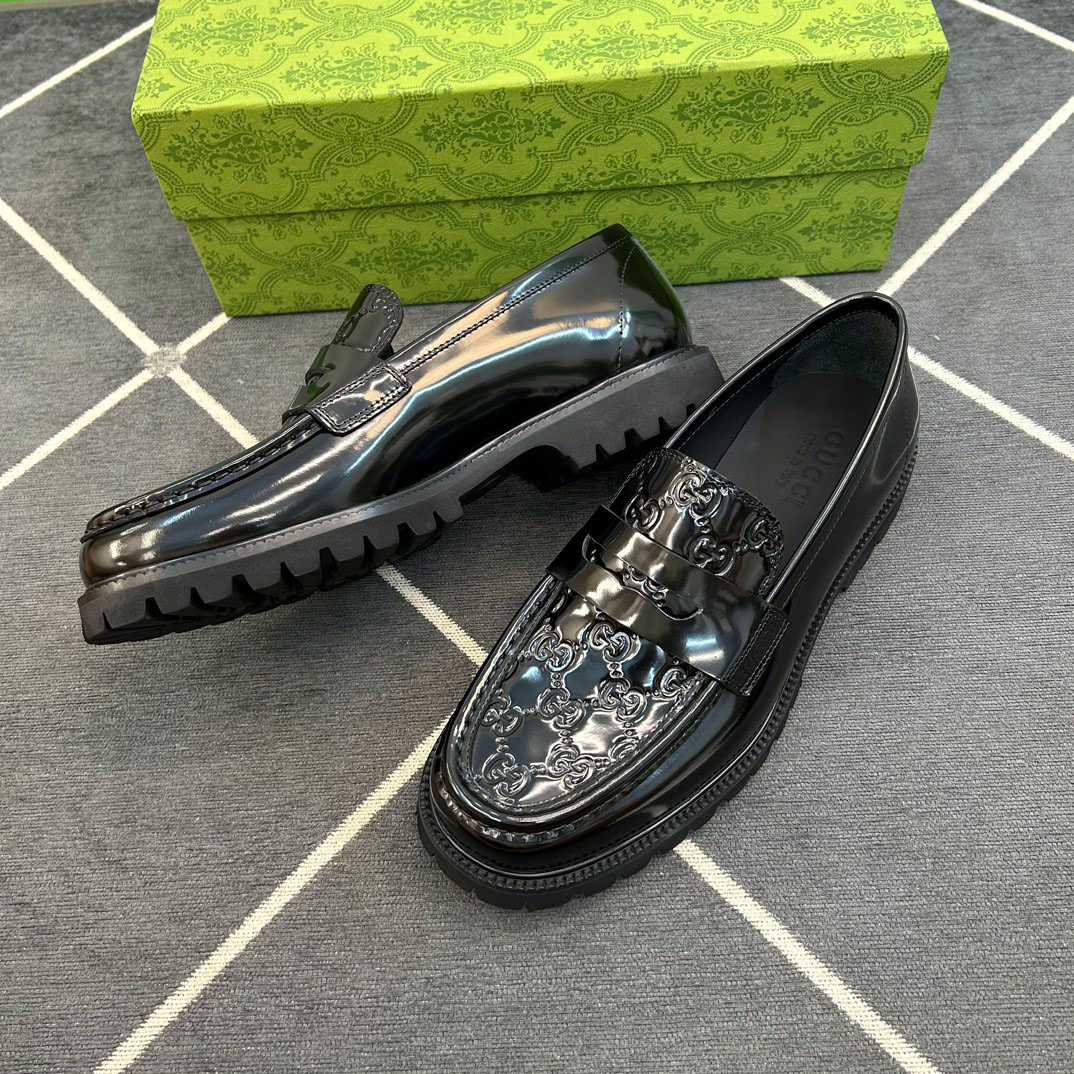 Gucci Web Striped Trim Loafers - FashionPlug