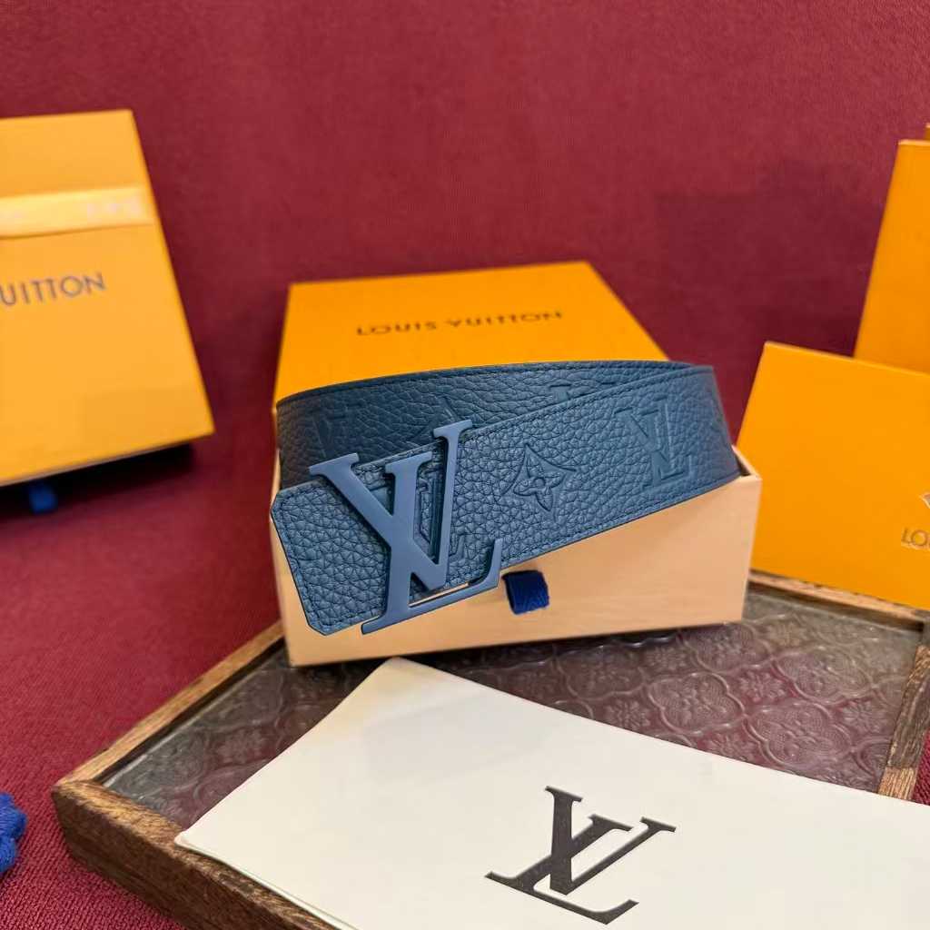 Louis Vuitton LV Taurillon 40mm Reversible Belt M8663Q - FashionPlug