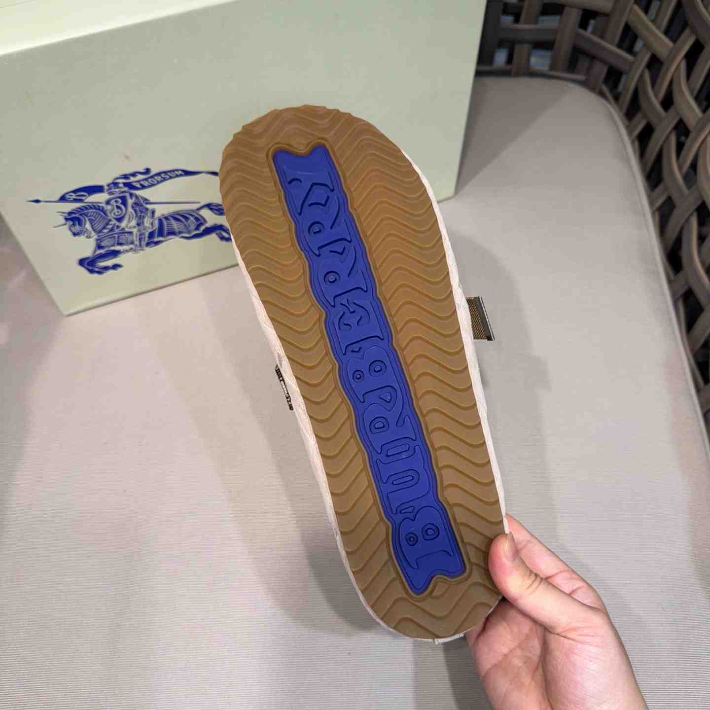 Burberry Suede Urchin Clogs - FashionPlug