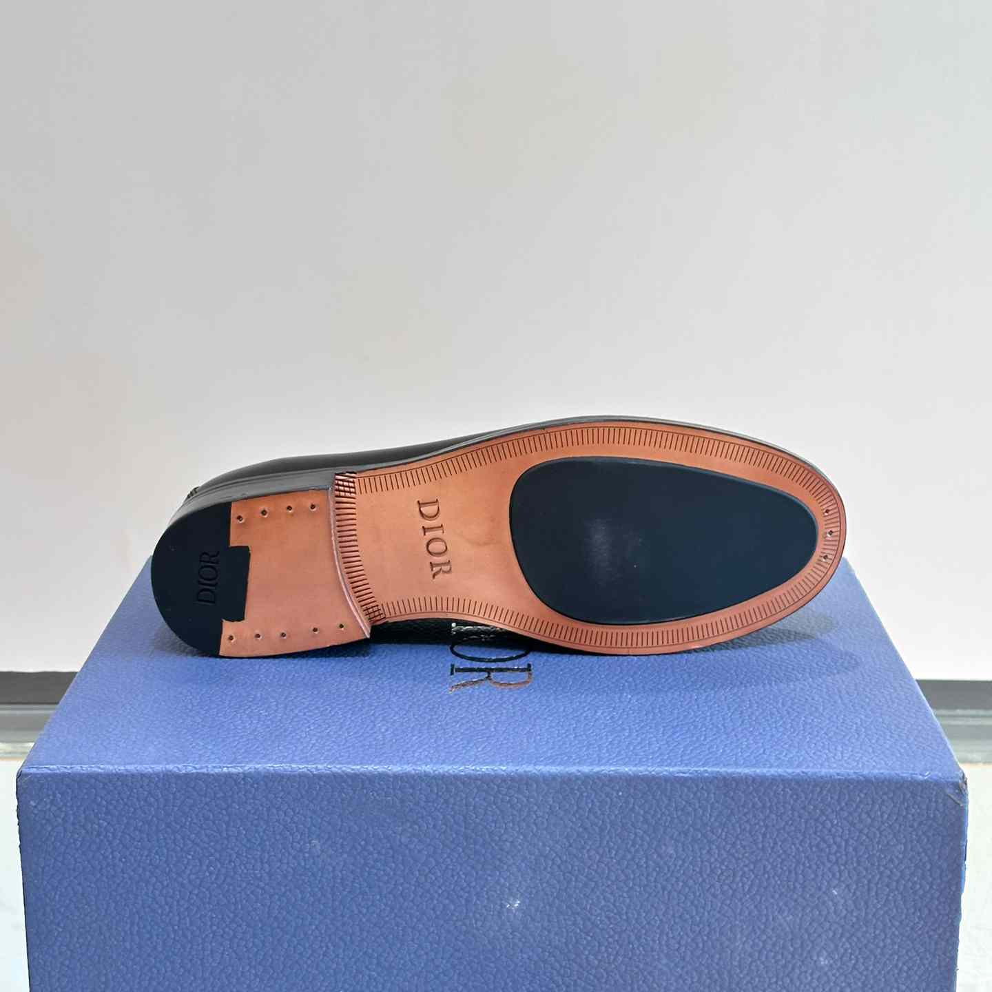 Dior Archie Loafer - FashionPlug