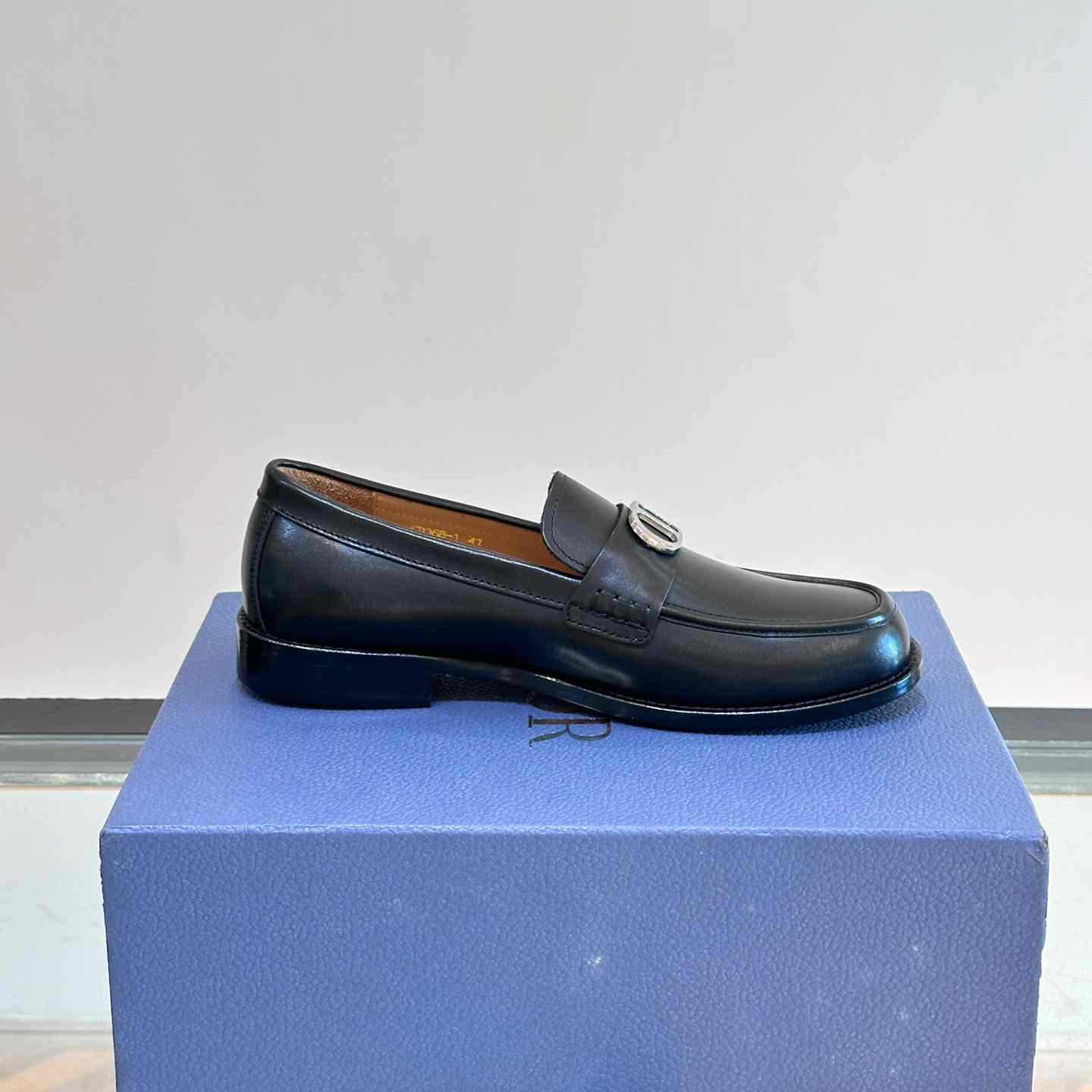 Dior Archie Loafer - FashionPlug