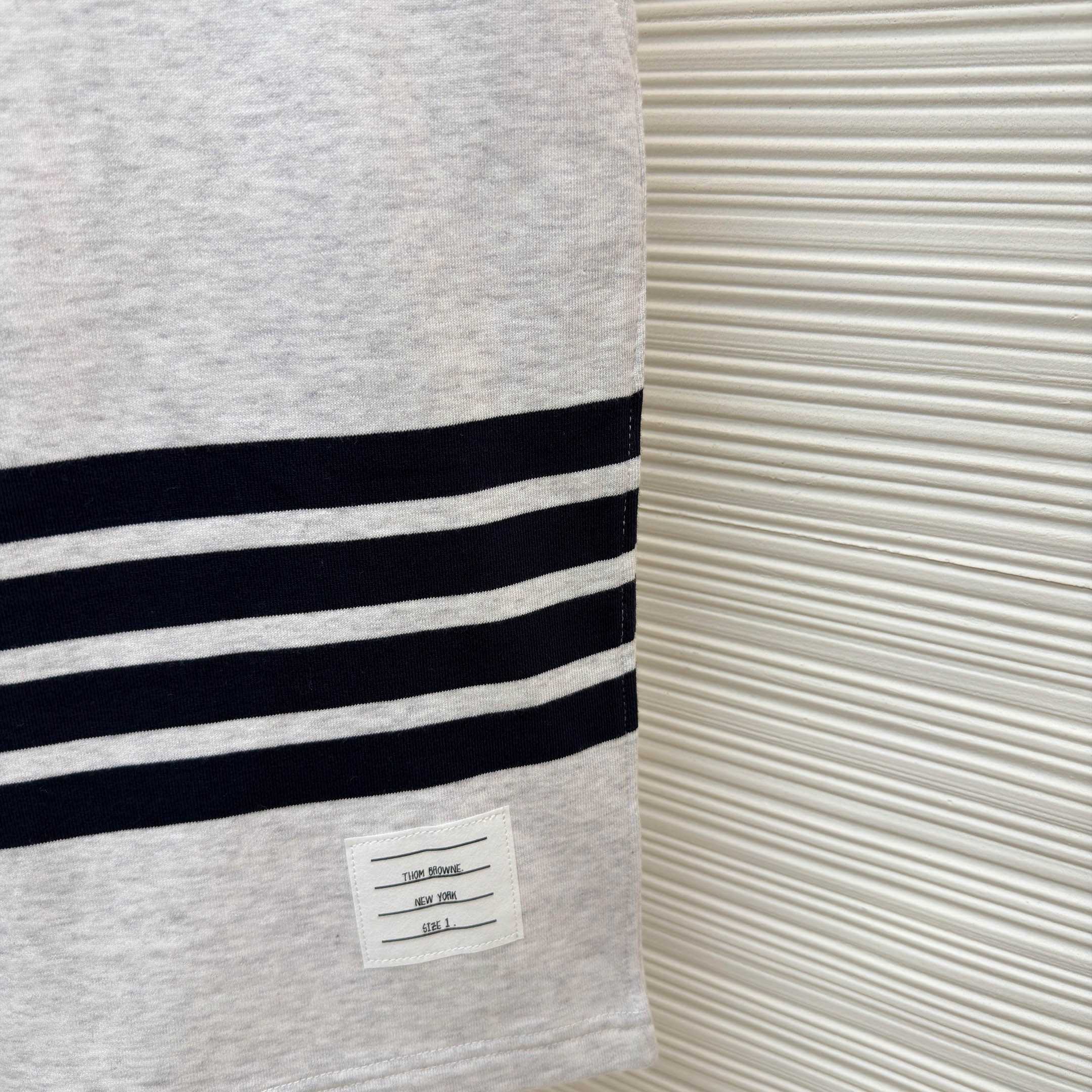 Thom Browne Classic Loopback 4-Bar Sweat Shorts - FashionPlug