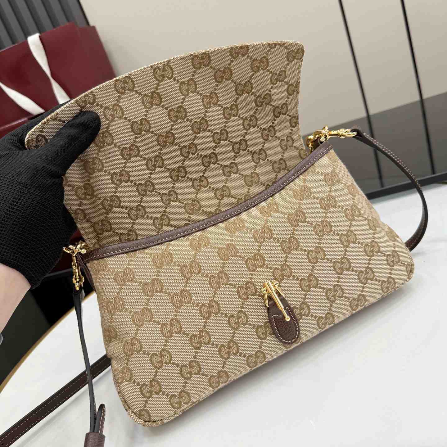 Gucci Aperitivo Medium Shoulder Bag  866720 - FashionPlug