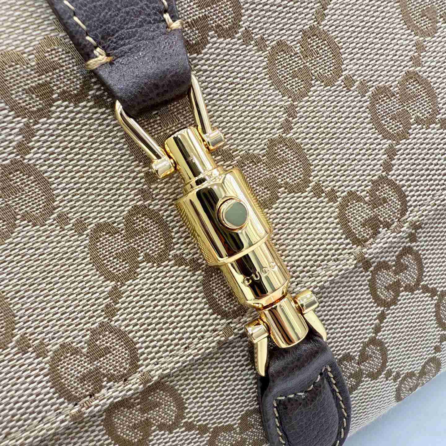 Gucci Aperitivo Medium Shoulder Bag  866720 - FashionPlug