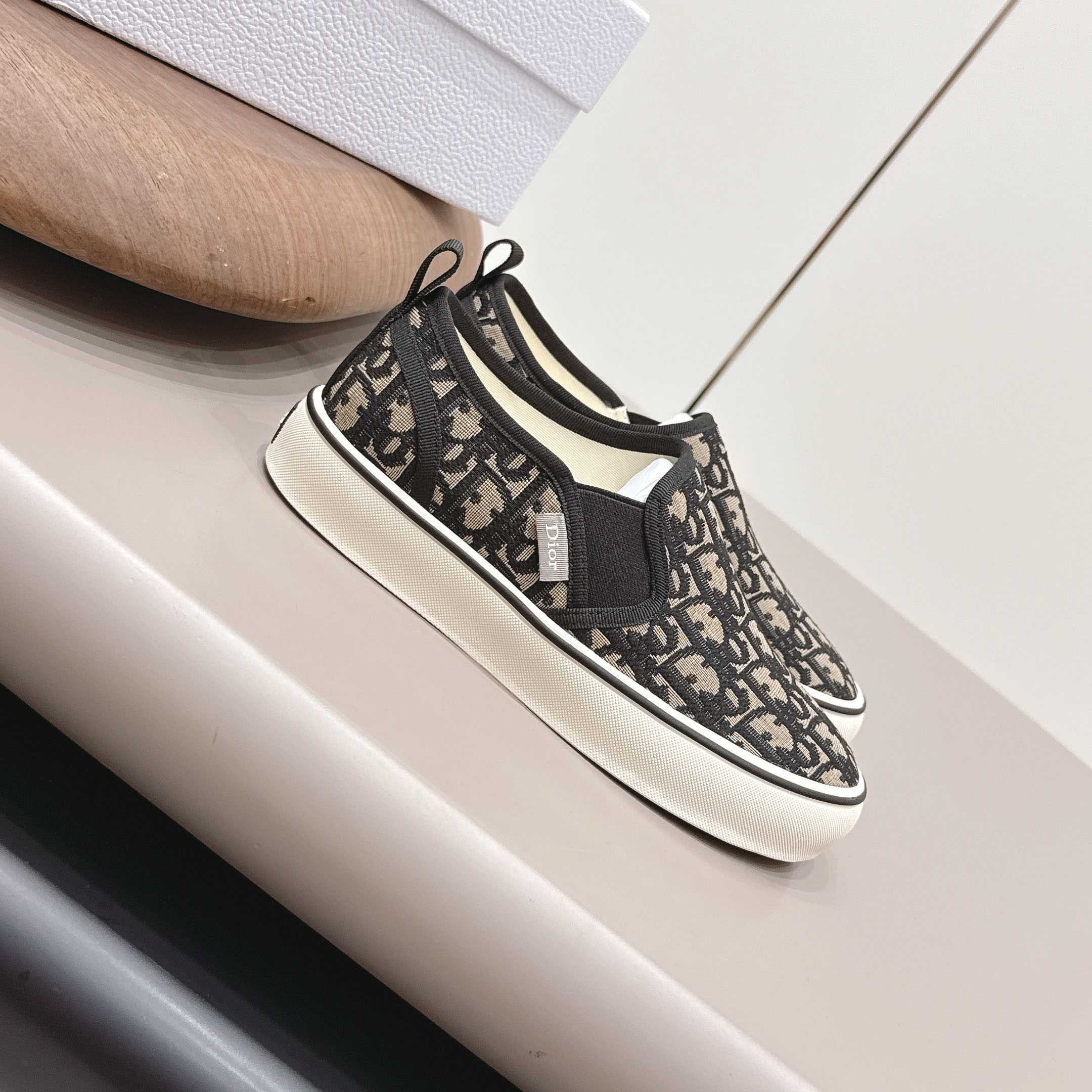 Dior Saltwind Slip-On Sneaker - FashionPlug