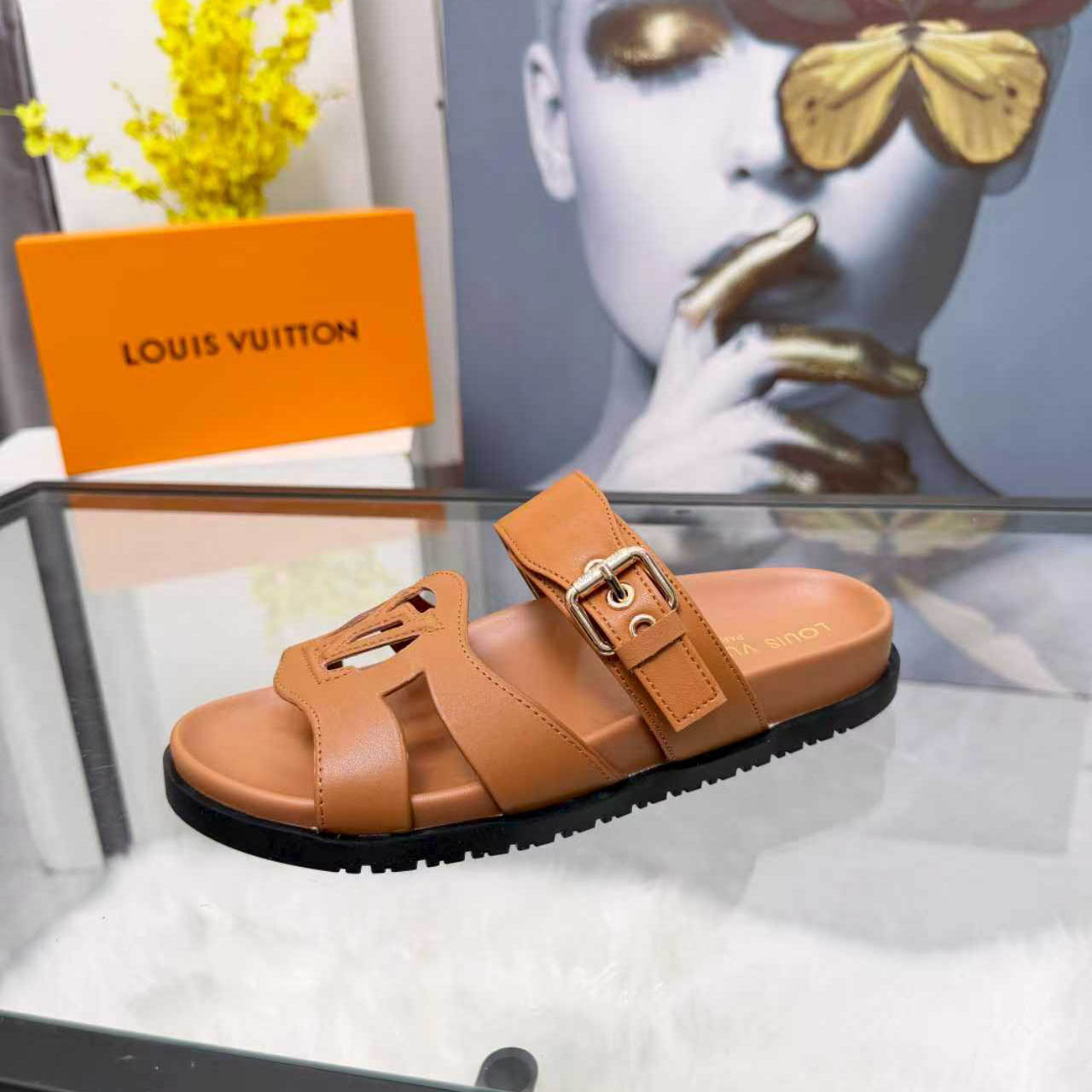 Louis Vuitton LV Isola Comfort Mule 1AJOPR - FashionPlug