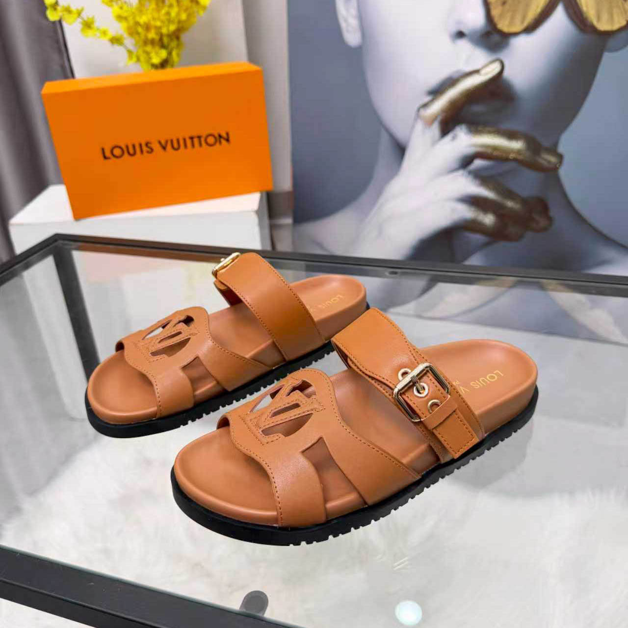 Louis Vuitton LV Isola Comfort Mule 1AJOPR - FashionPlug