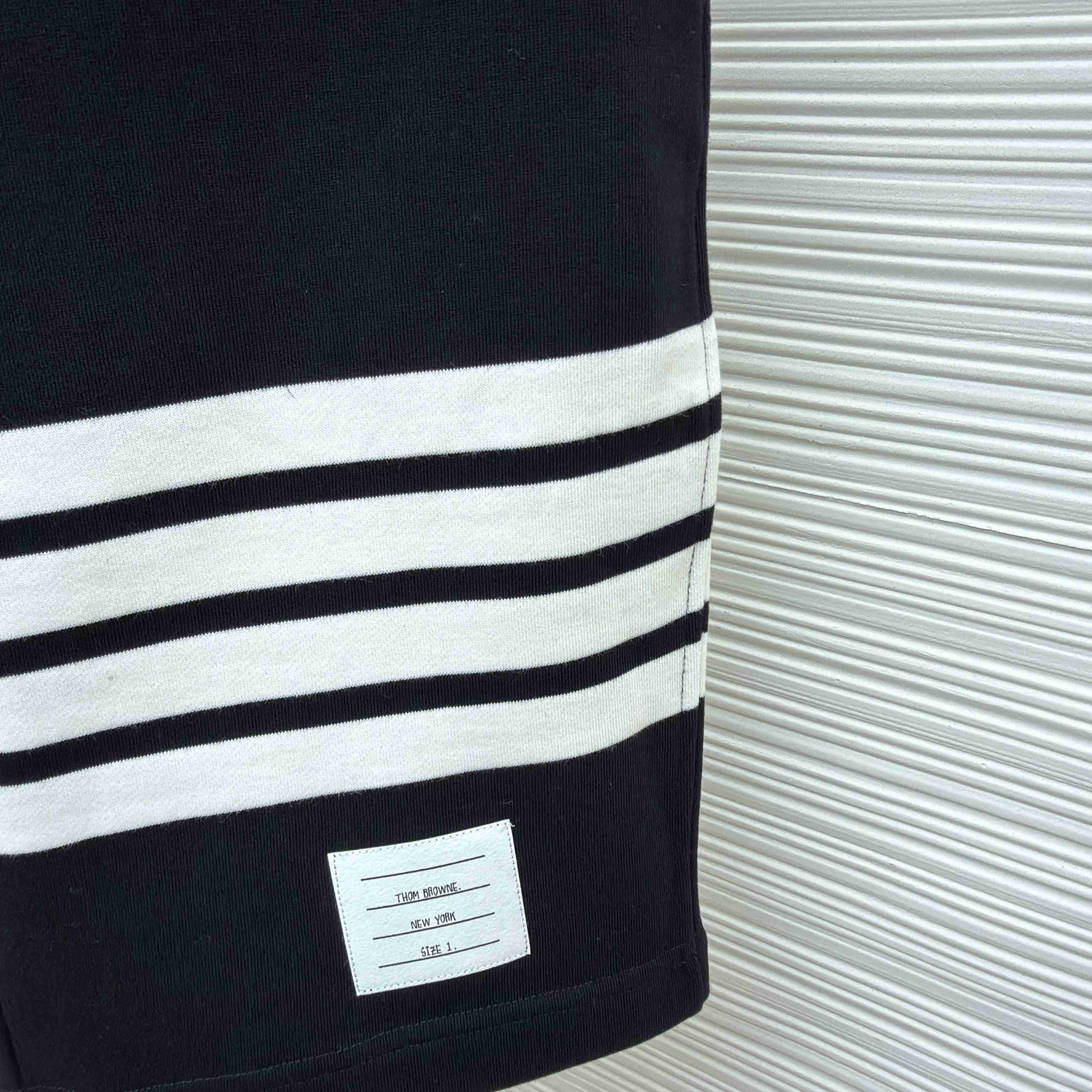 Thom Browne Classic Loopback 4-Bar Sweat Shorts - FashionPlug