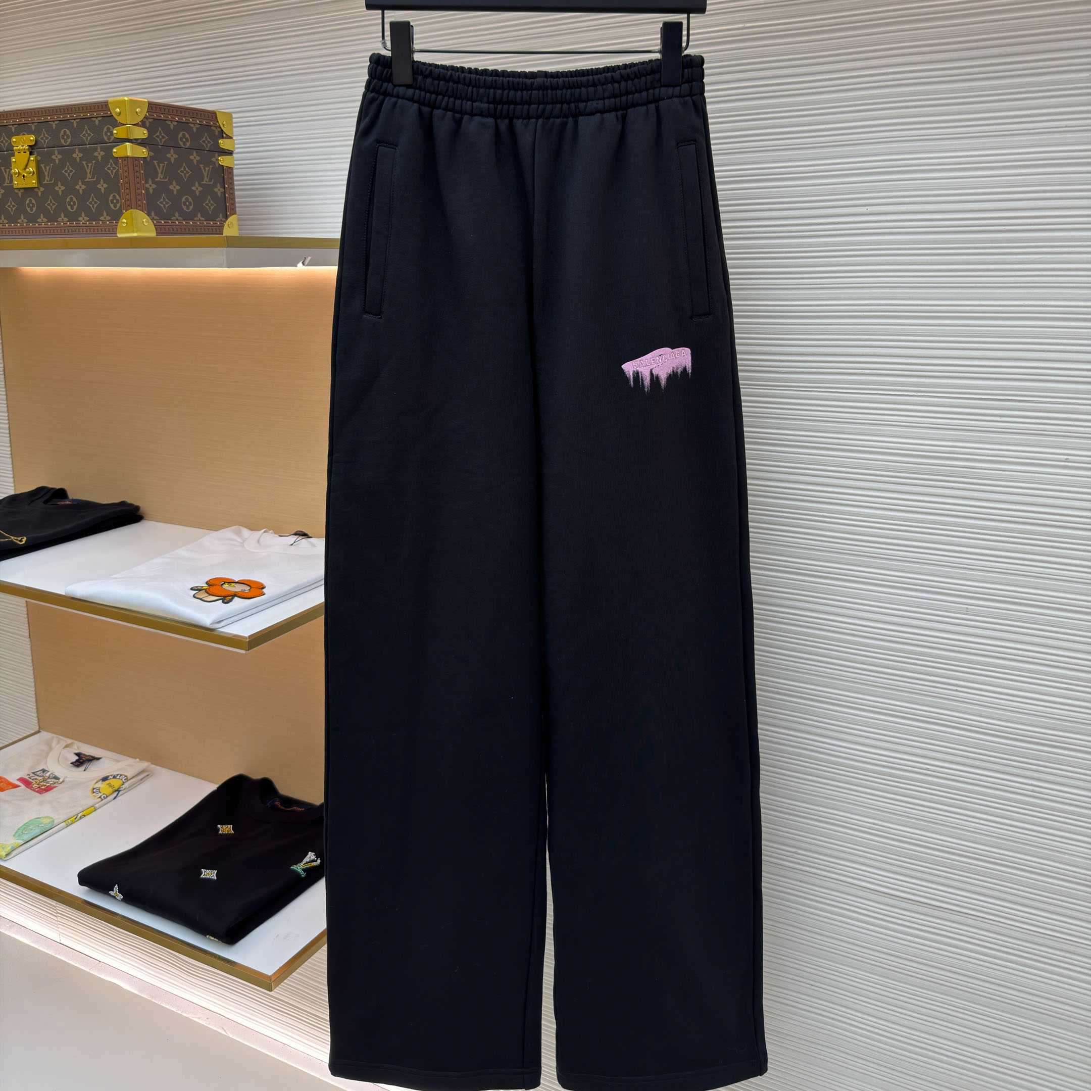 Balenciaga Wet Brush Baggy Sweatpants In Black - FashionPlug