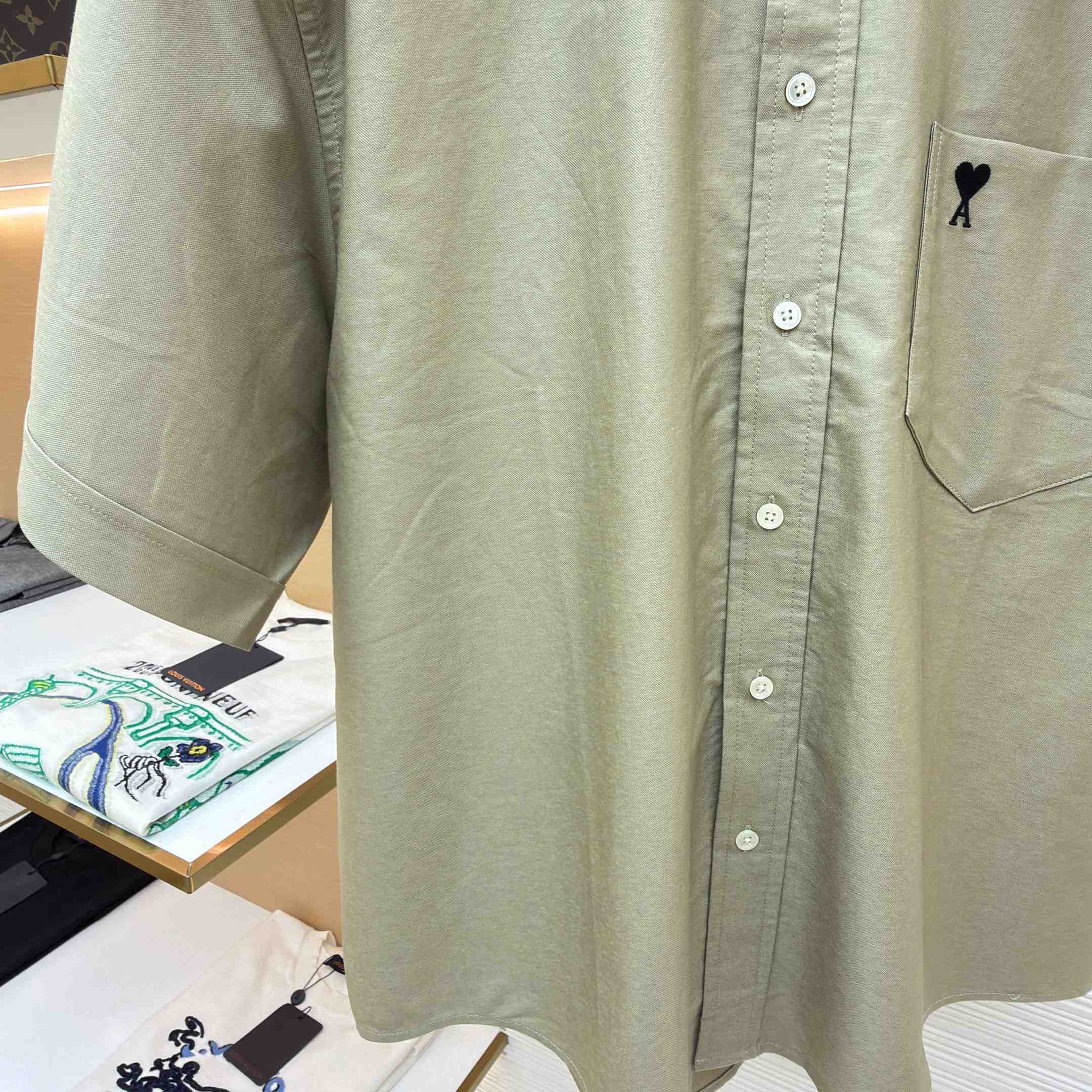 AMI Paris Ami Button-Down Short-Sleeve Shirt - FashionPlug