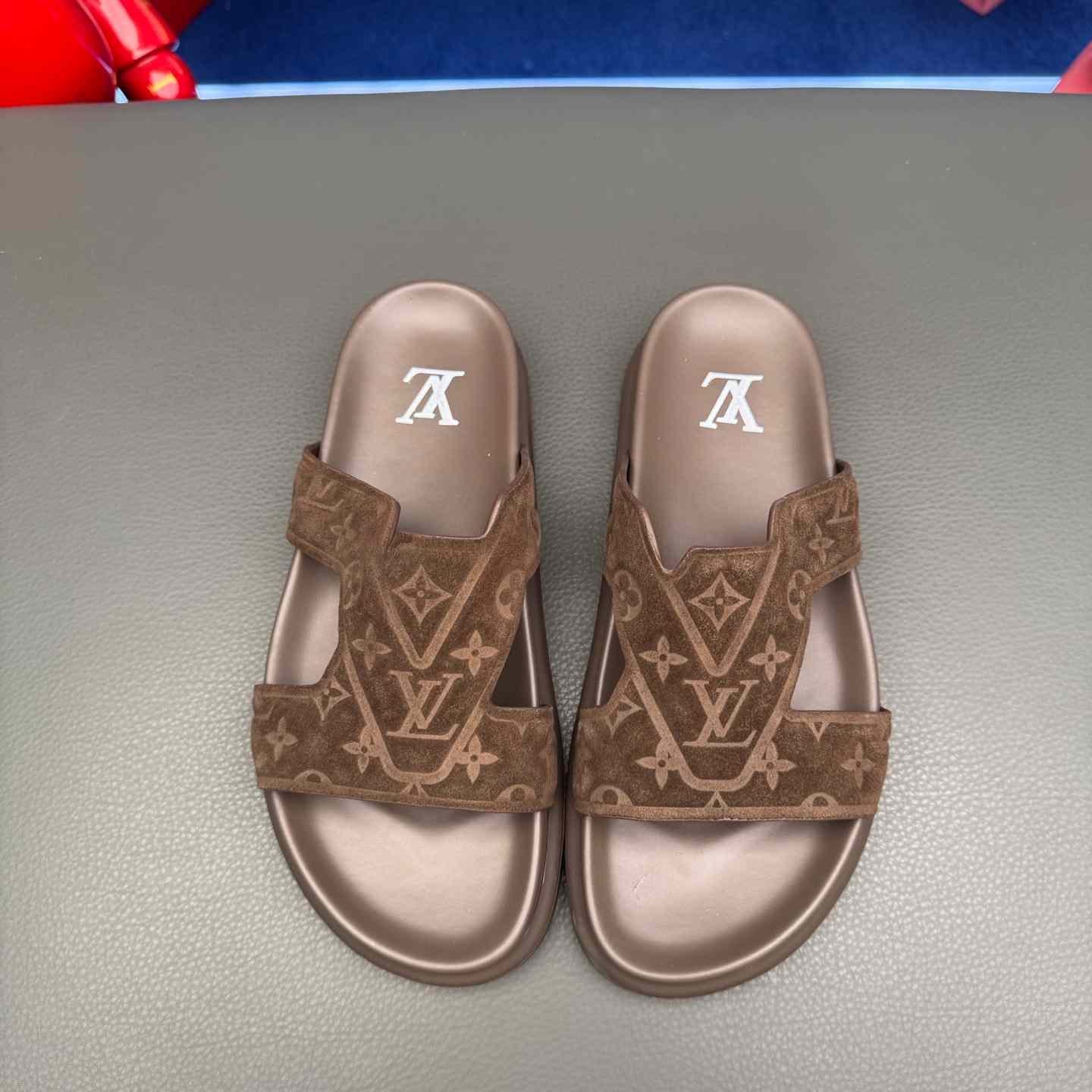 Louis Vuitton LV Oasis Mule    - FashionPlug