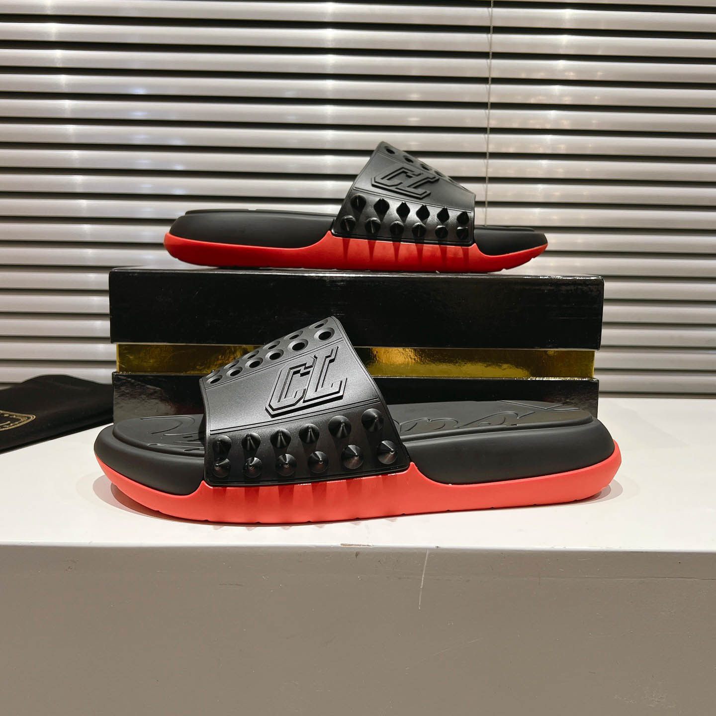 Christian Louboutin Take It Easy Sandals - FashionPlug