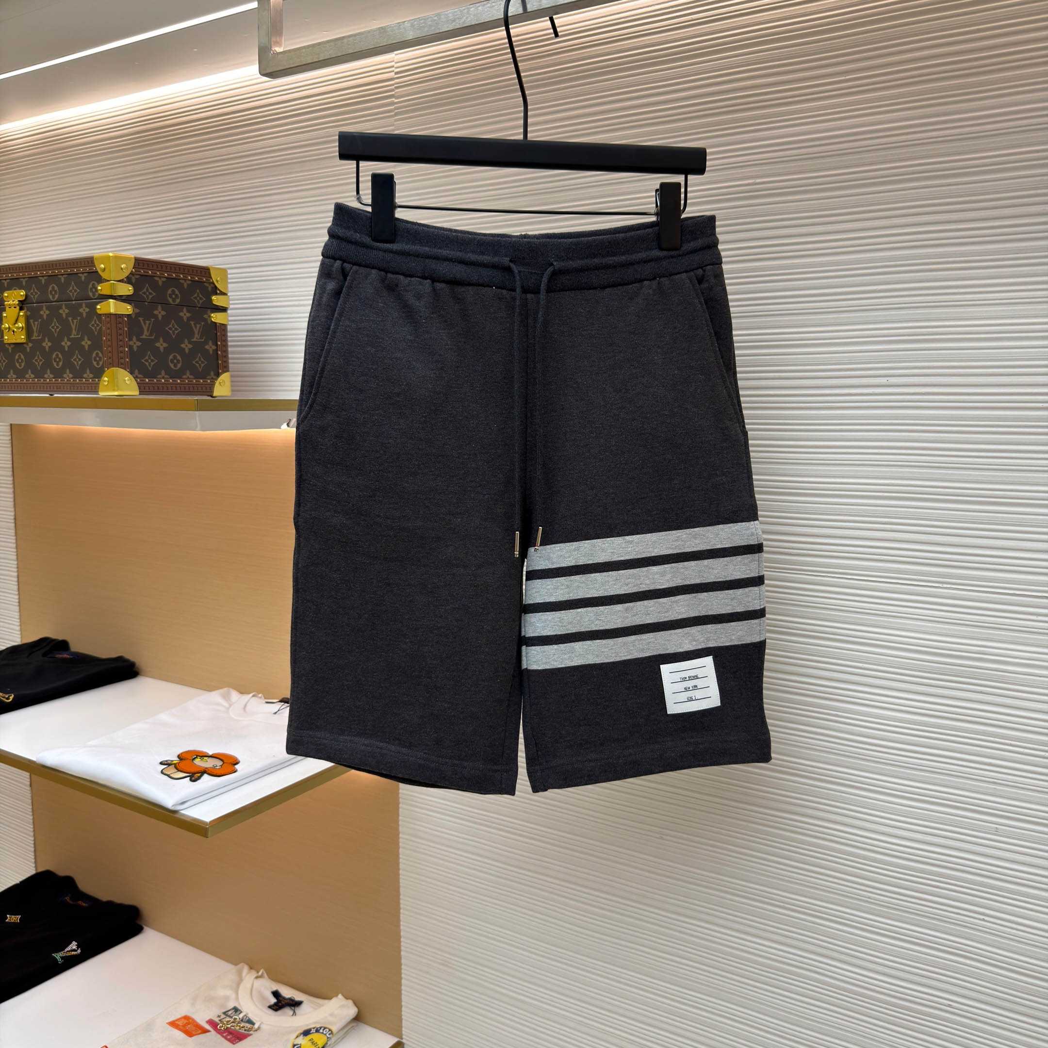 Thom Browne Classic Loopback 4-Bar Sweat Shorts - FashionPlug