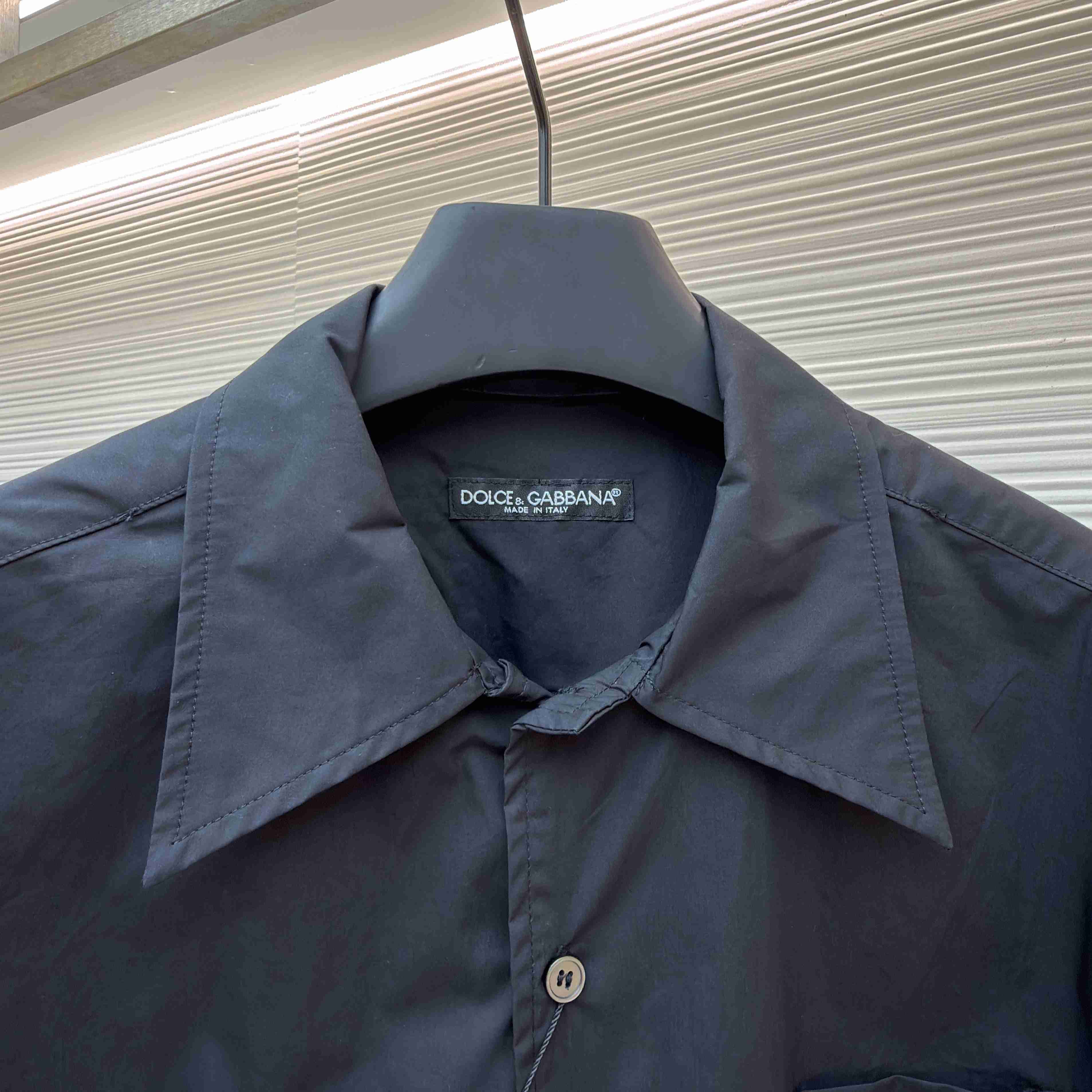 Dolce & Gabbana Logo Plaque Cotton Short Sleeved Shirt - FashionPlug