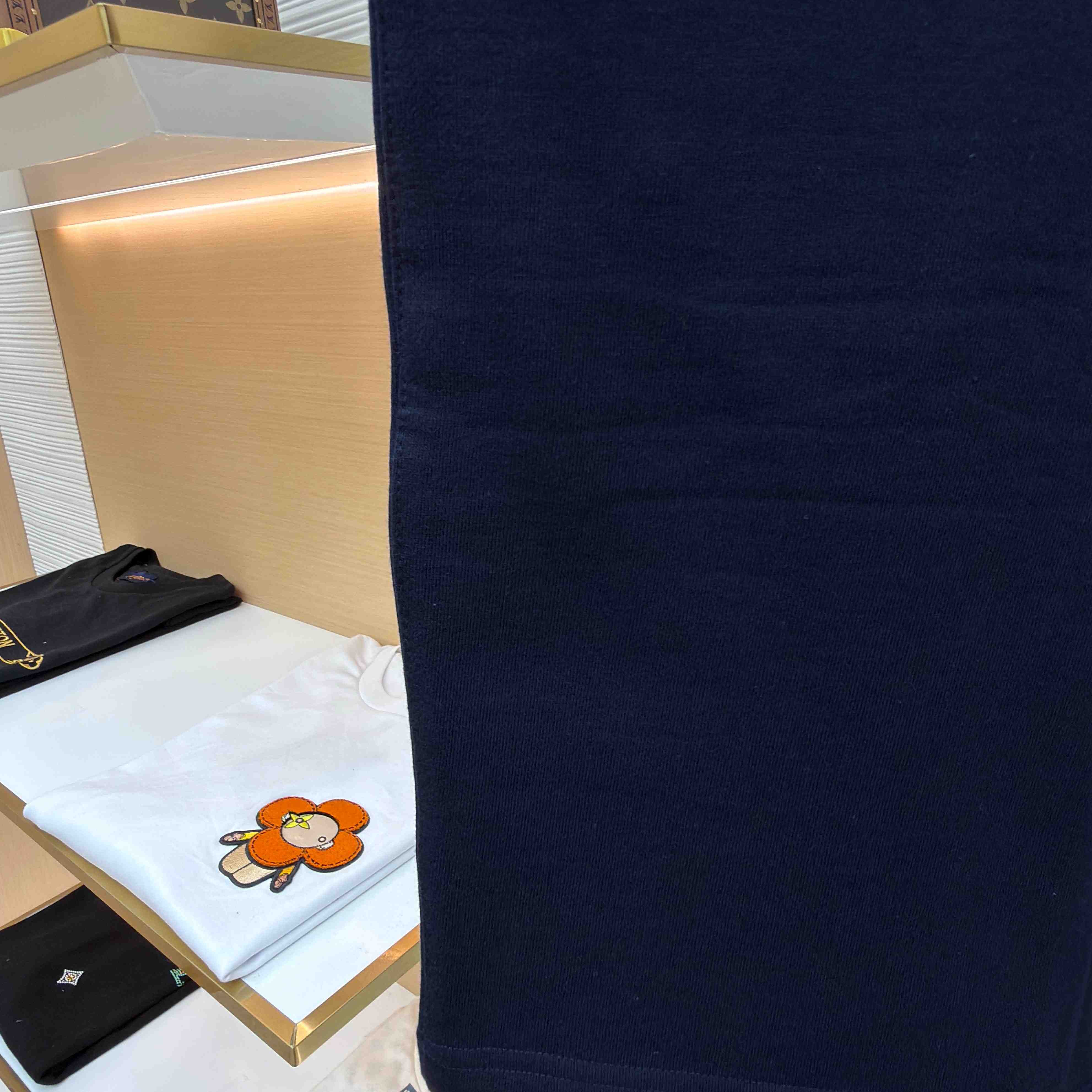 Thom Browne Navy Loopback 4-Bar Shorts - FashionPlug