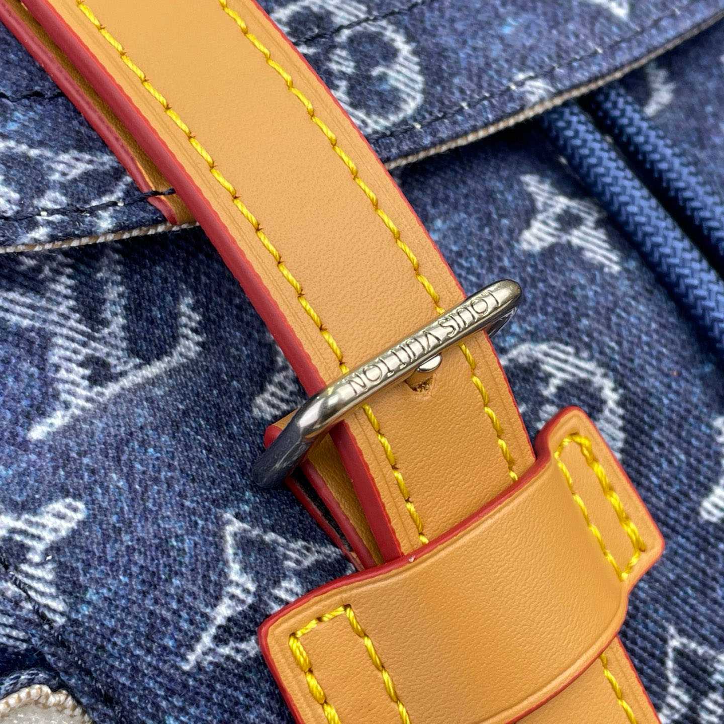  Louis Vuitton Christopher MM     M27554 - FashionPlug