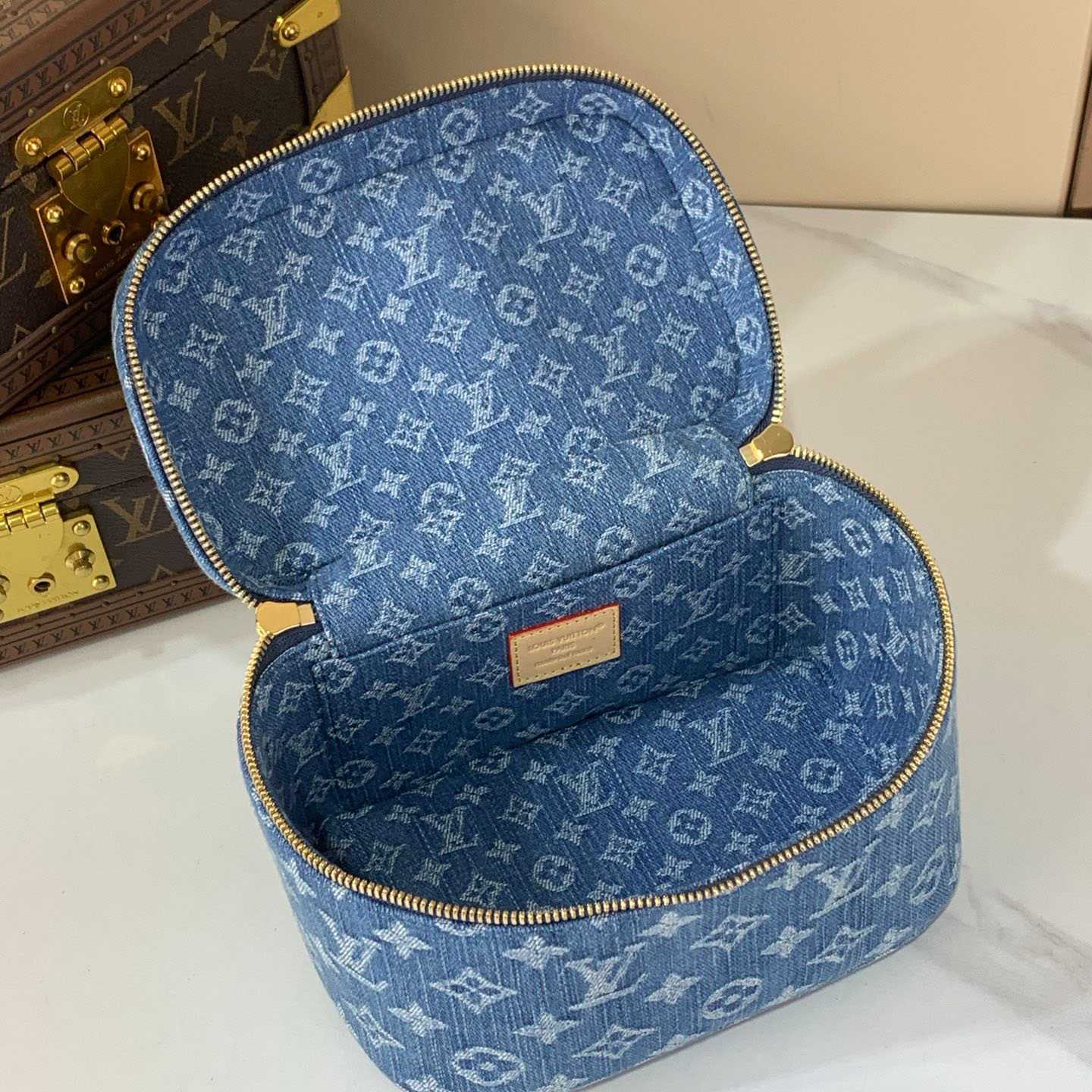 Louis Vuitton Nice Mini M27946 - FashionPlug