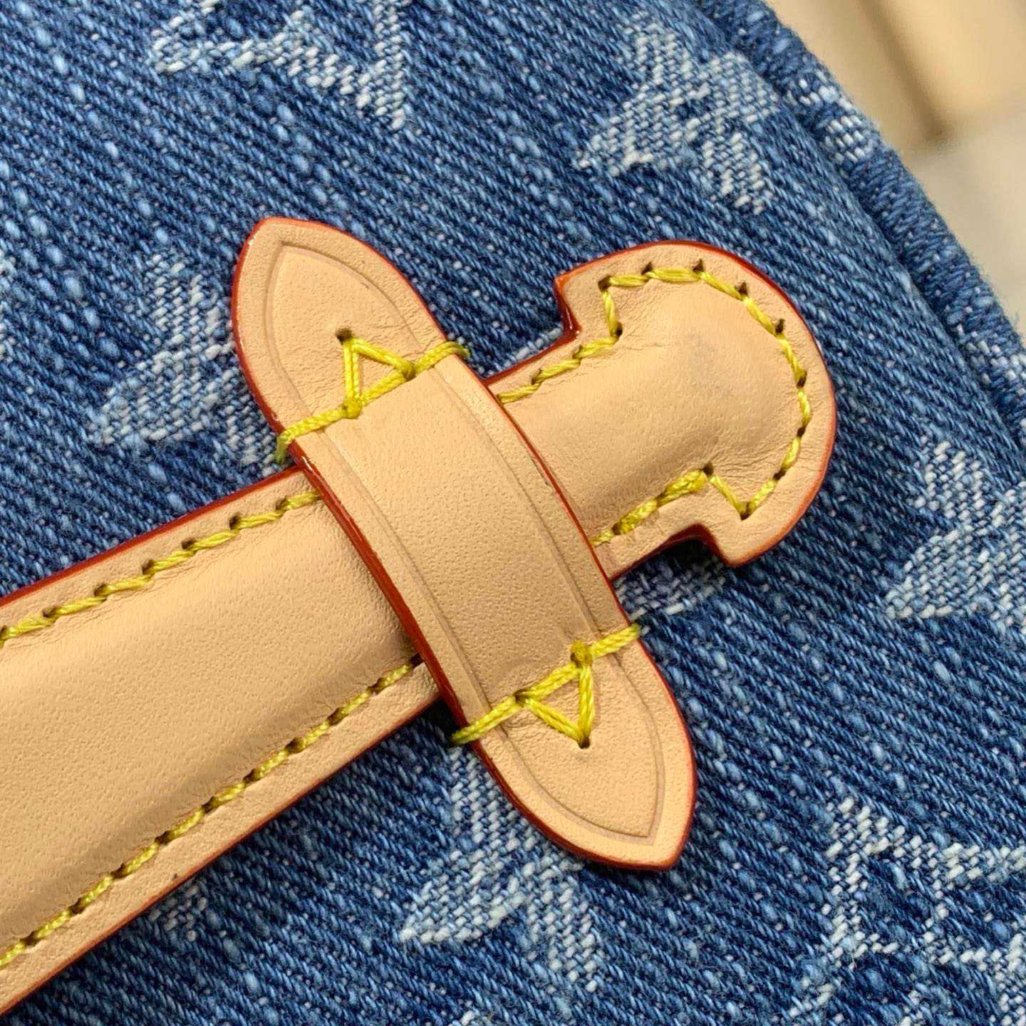 Louis Vuitton Nice Mini M27946 - FashionPlug