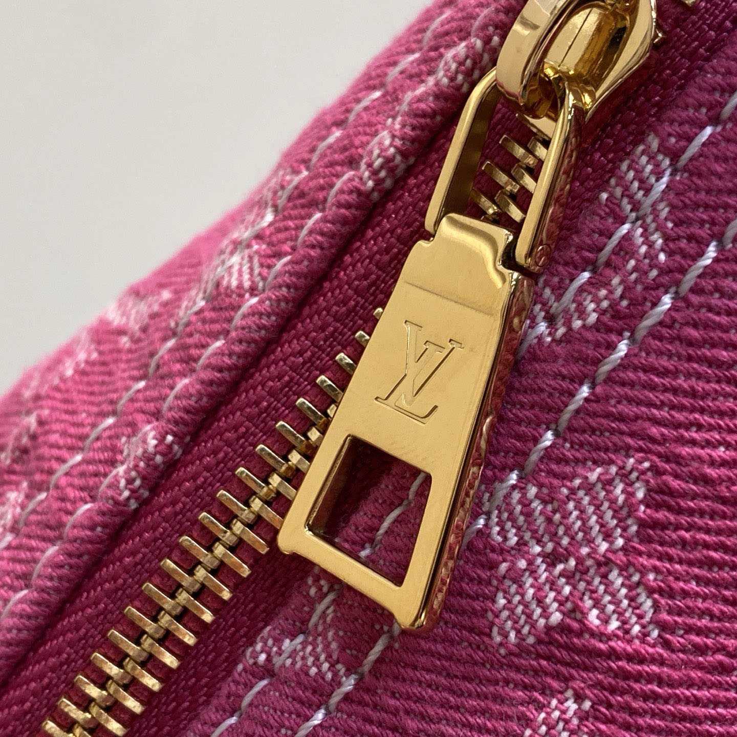Louis Vuitton Baggy M28266 - FashionPlug