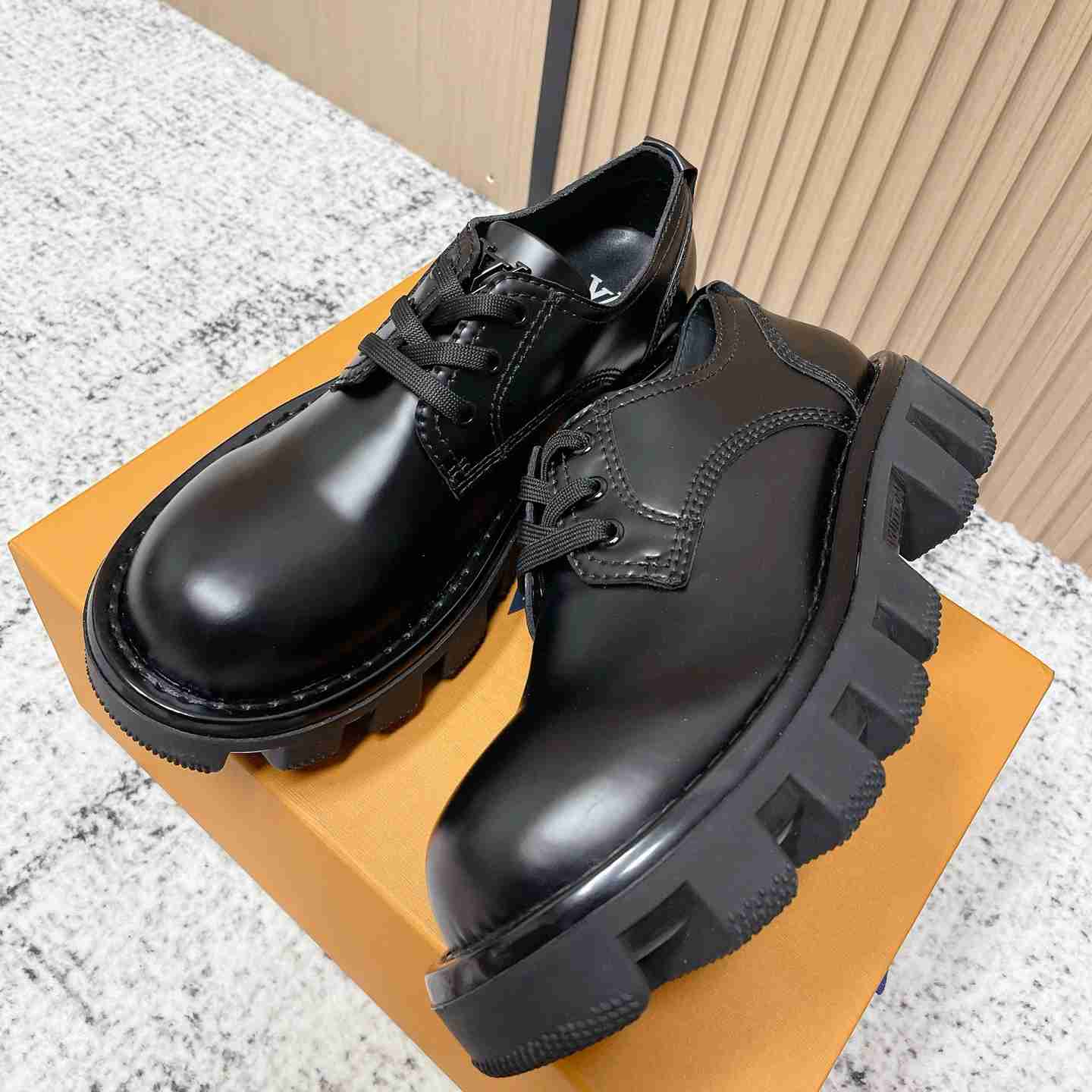 Louis Vuitton LV Checker Derby 1ACWSU - FashionPlug
