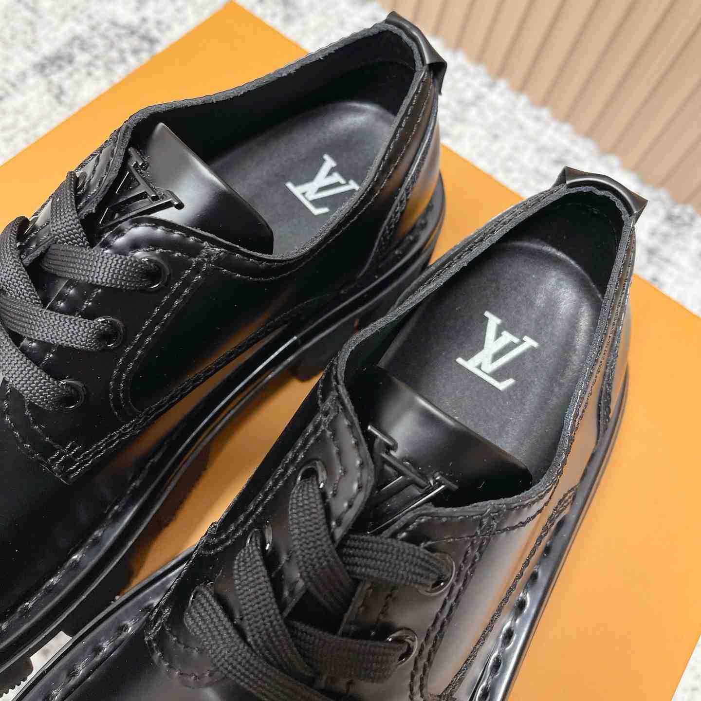Louis Vuitton LV Checker Derby 1ACWSU - FashionPlug