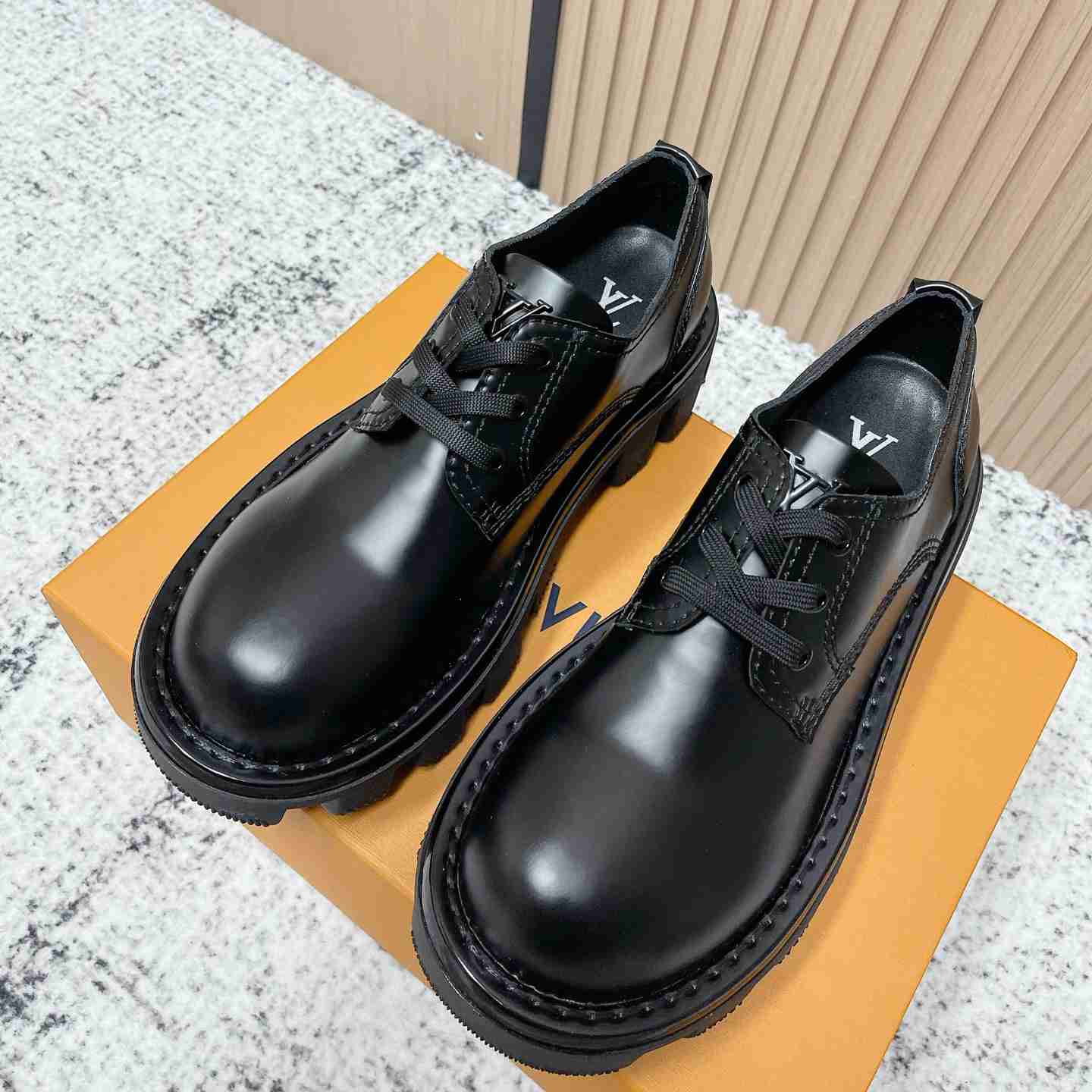 Louis Vuitton LV Checker Derby 1ACWSU - FashionPlug