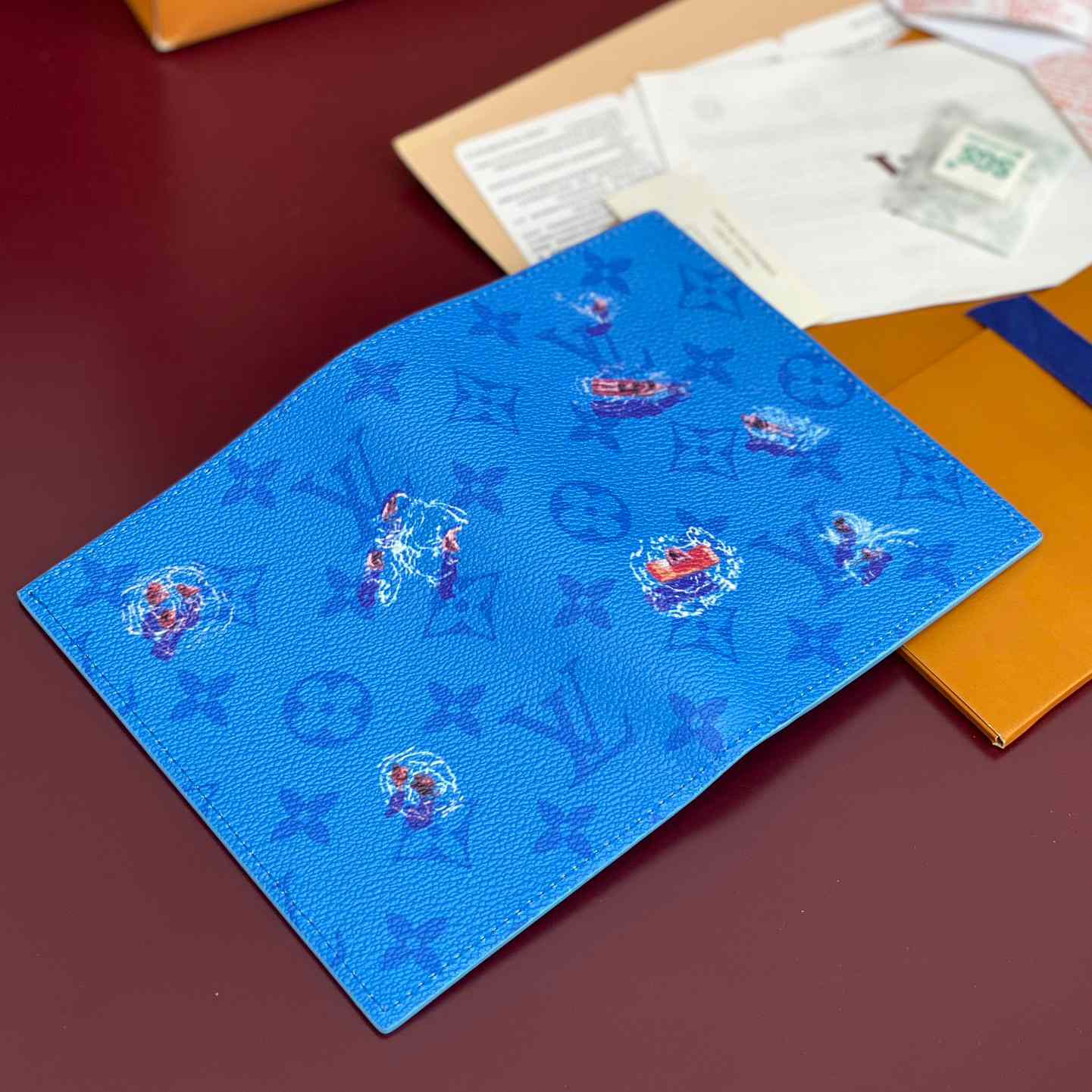 Louis Vuitton Passport Cover M14876 - FashionPlug