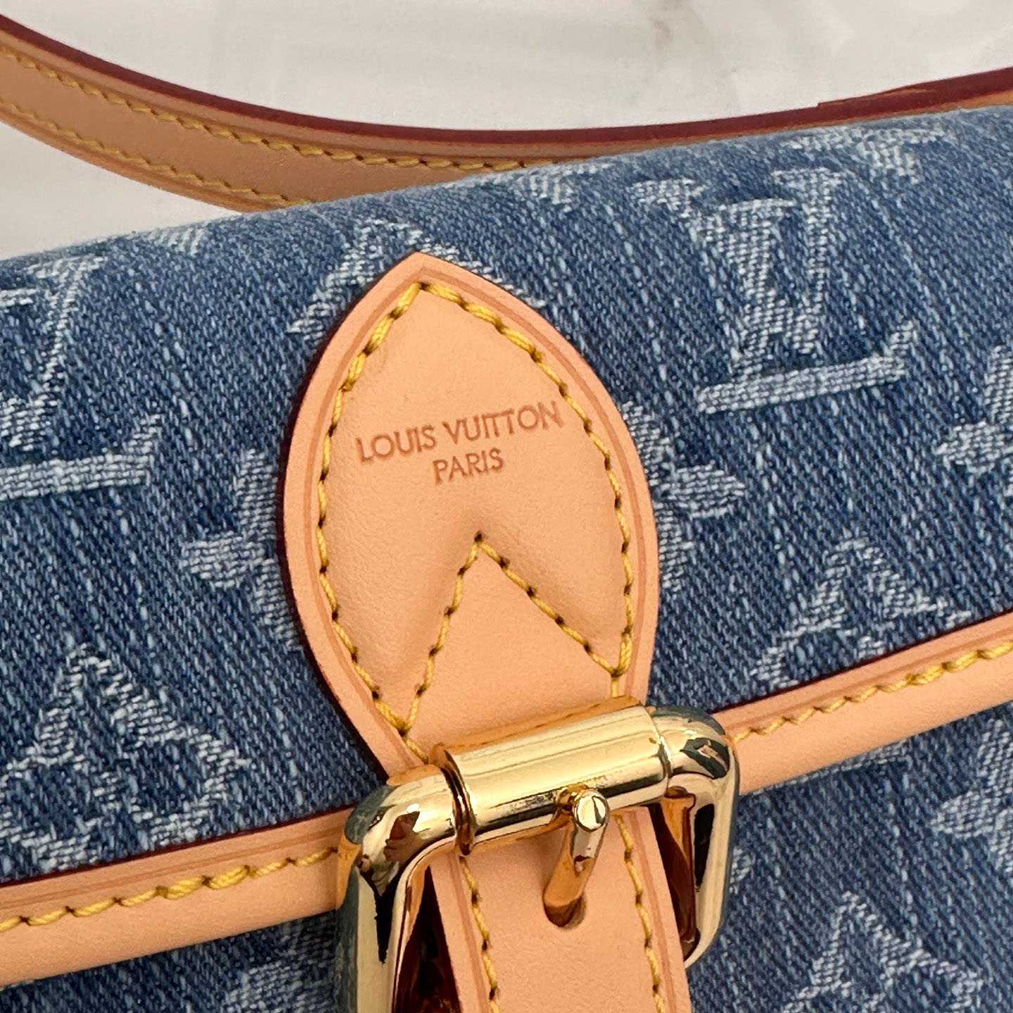 Louis Vuitton Nano Diane   M27700 - FashionPlug