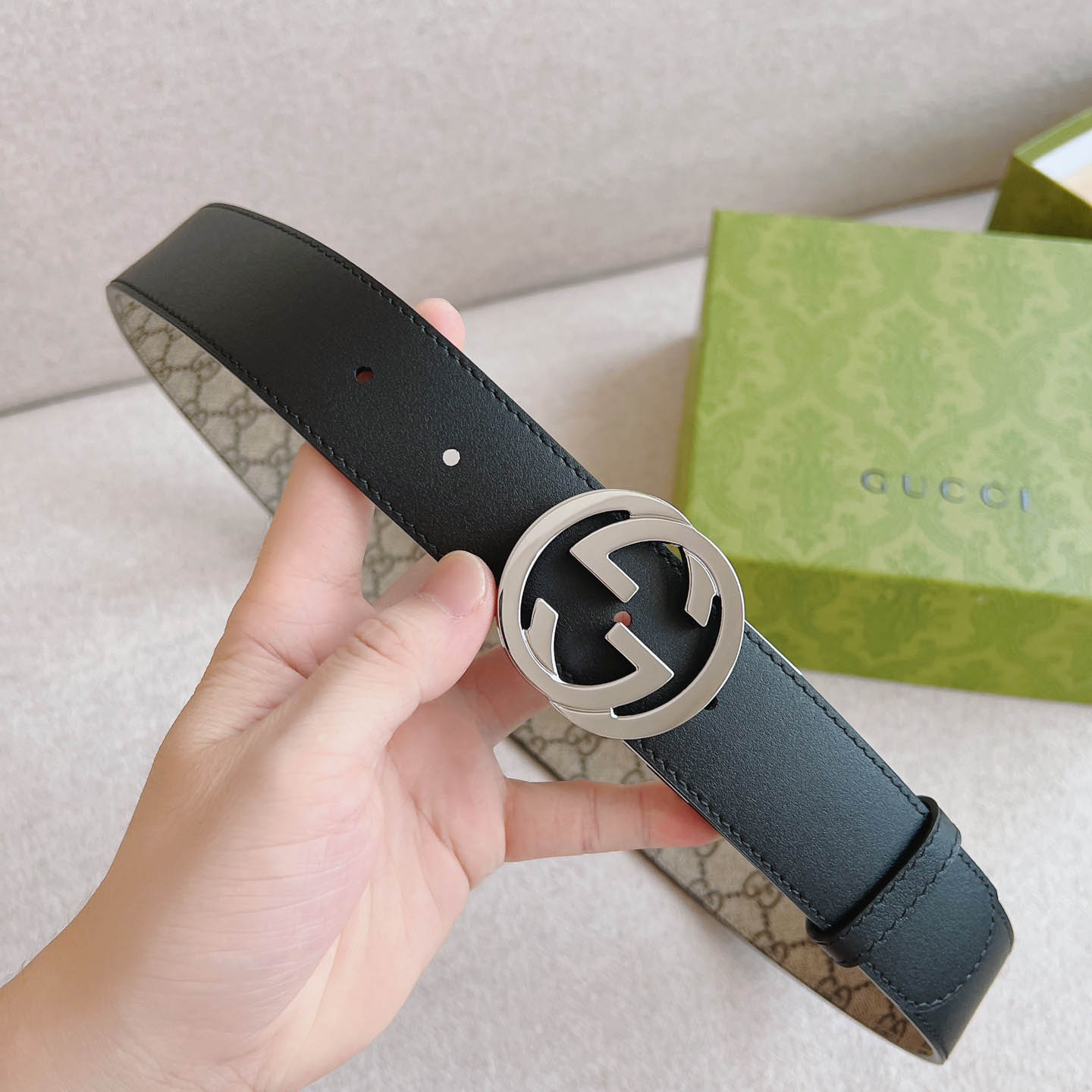 Gucci  Reversible Belt With Interlocking G Buckle - FashionPlug