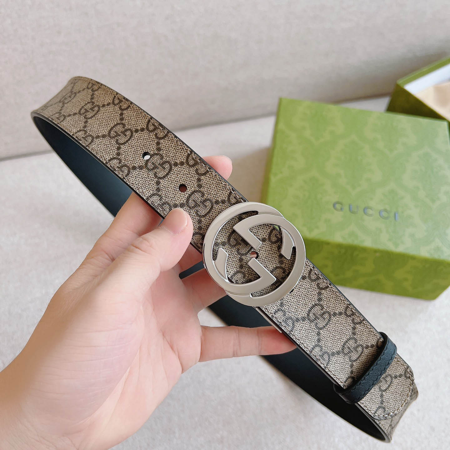 Gucci  Reversible Belt With Interlocking G Buckle - FashionPlug