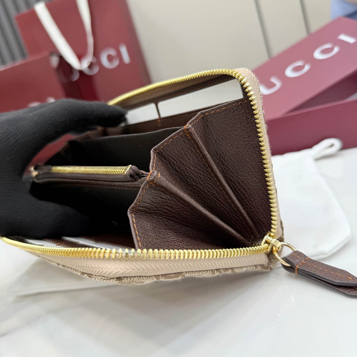 Gucci GG Marmont Zip Around Wallet - FashionPlug