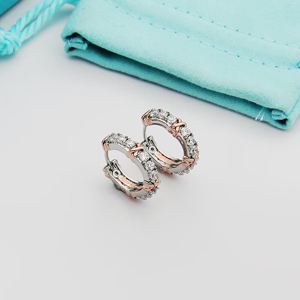 Tiffany Sixteen Stone - FashionPlug