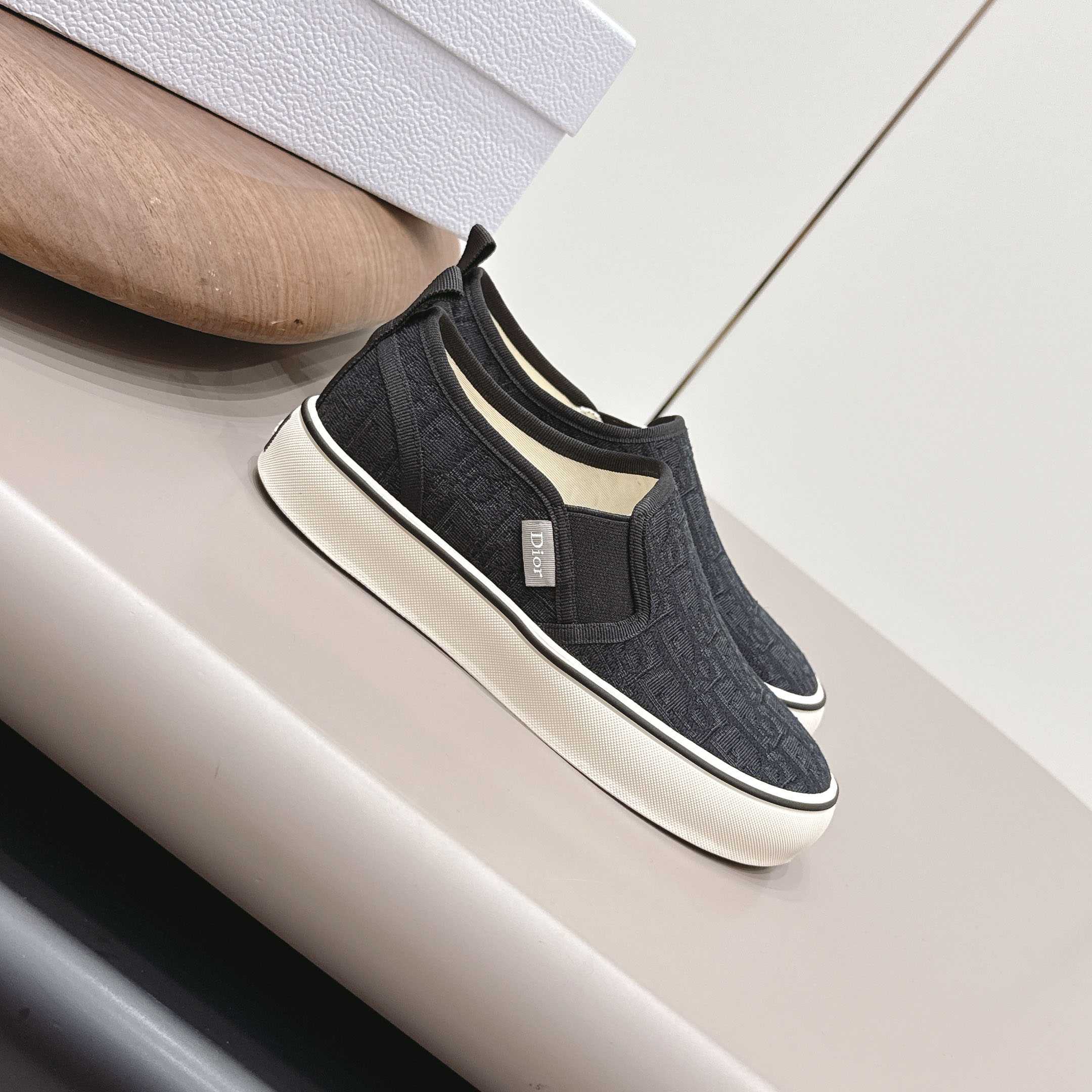Dior Saltwind Slip-On Sneaker - FashionPlug