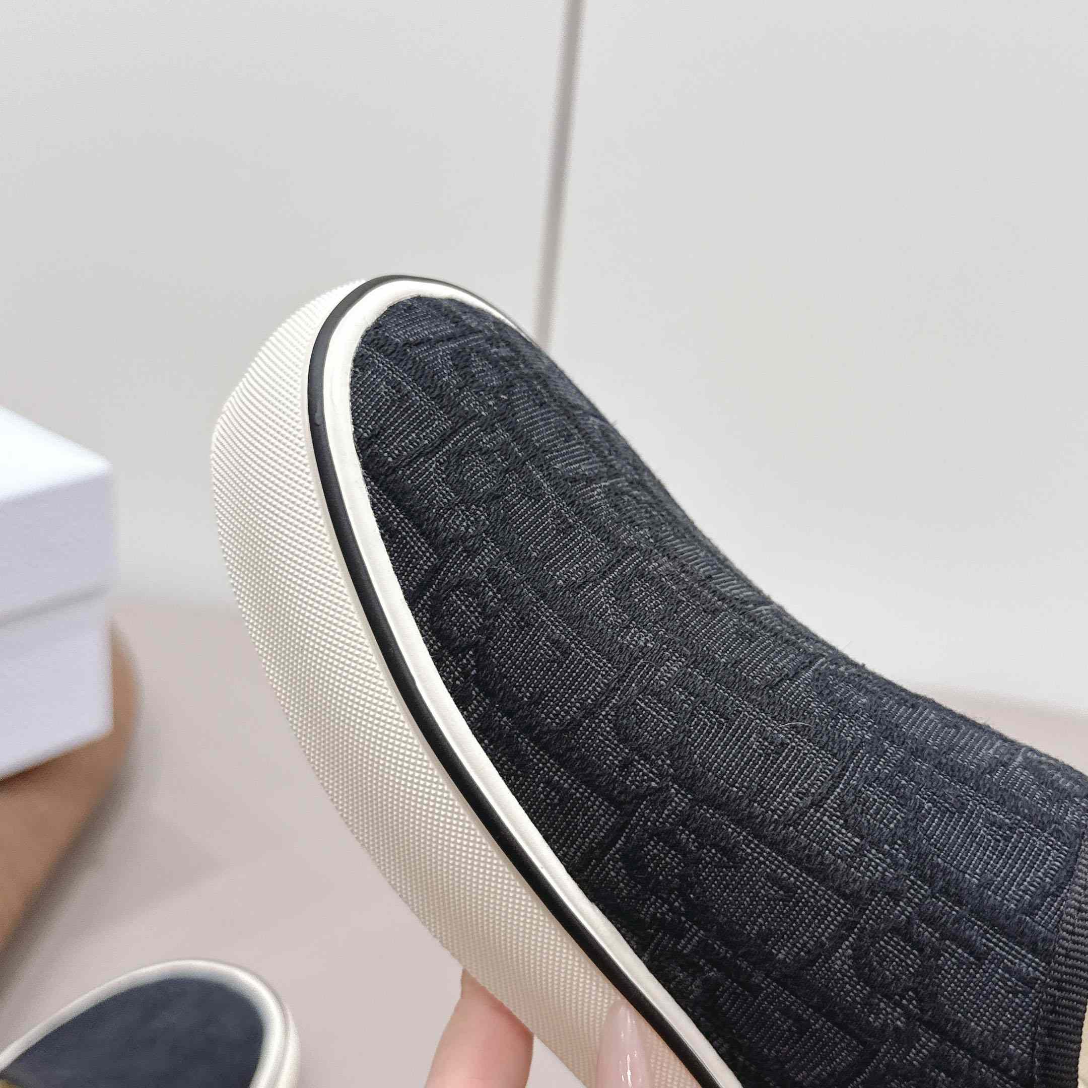 Dior Saltwind Slip-On Sneaker - FashionPlug