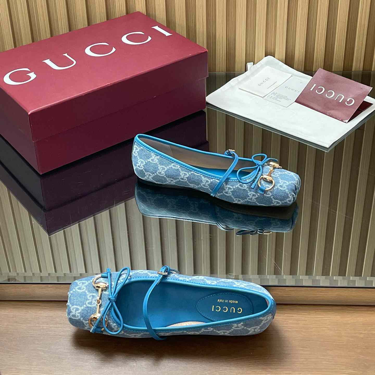 Gucci Women's Gucci Horsebit Ballet Flat - FashionPlug