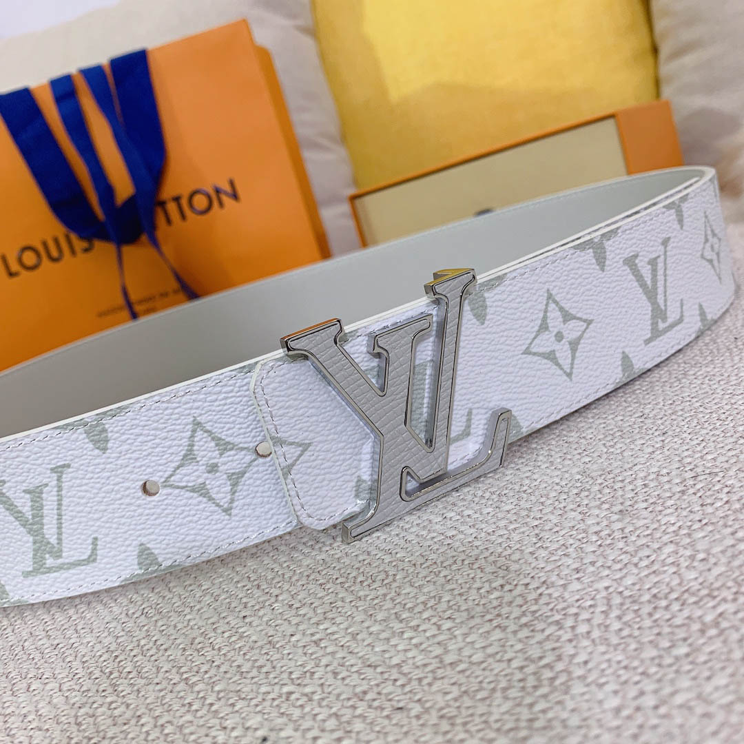 Louis Vuitton LV Initiales 40mm Reversible Belt M0713T - FashionPlug